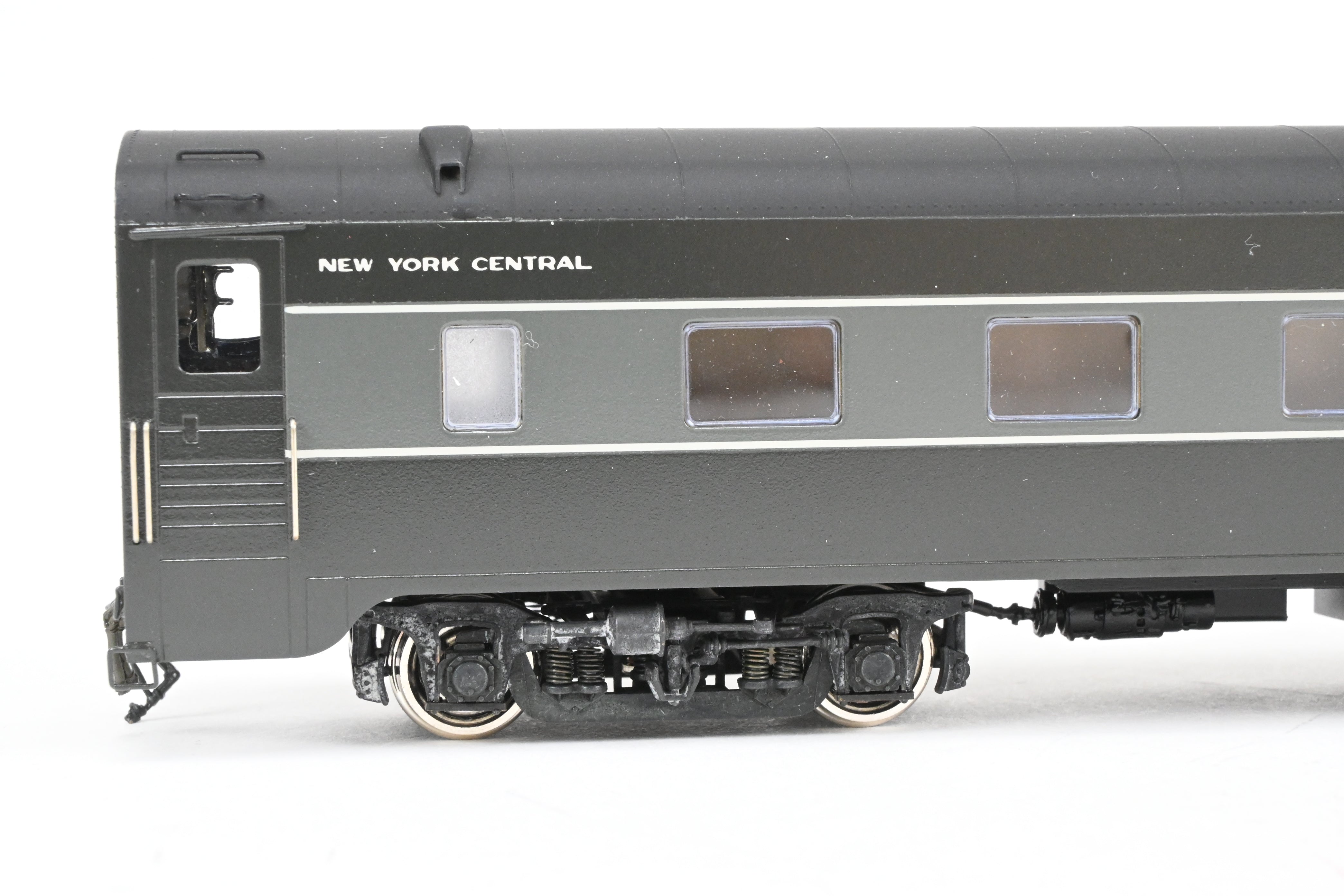 High - Quality HO Scale Brass Erie Limited 8 - Car Set Representing New York Central's 20th Century Limited in 1948, Factory - Painted, Set #2