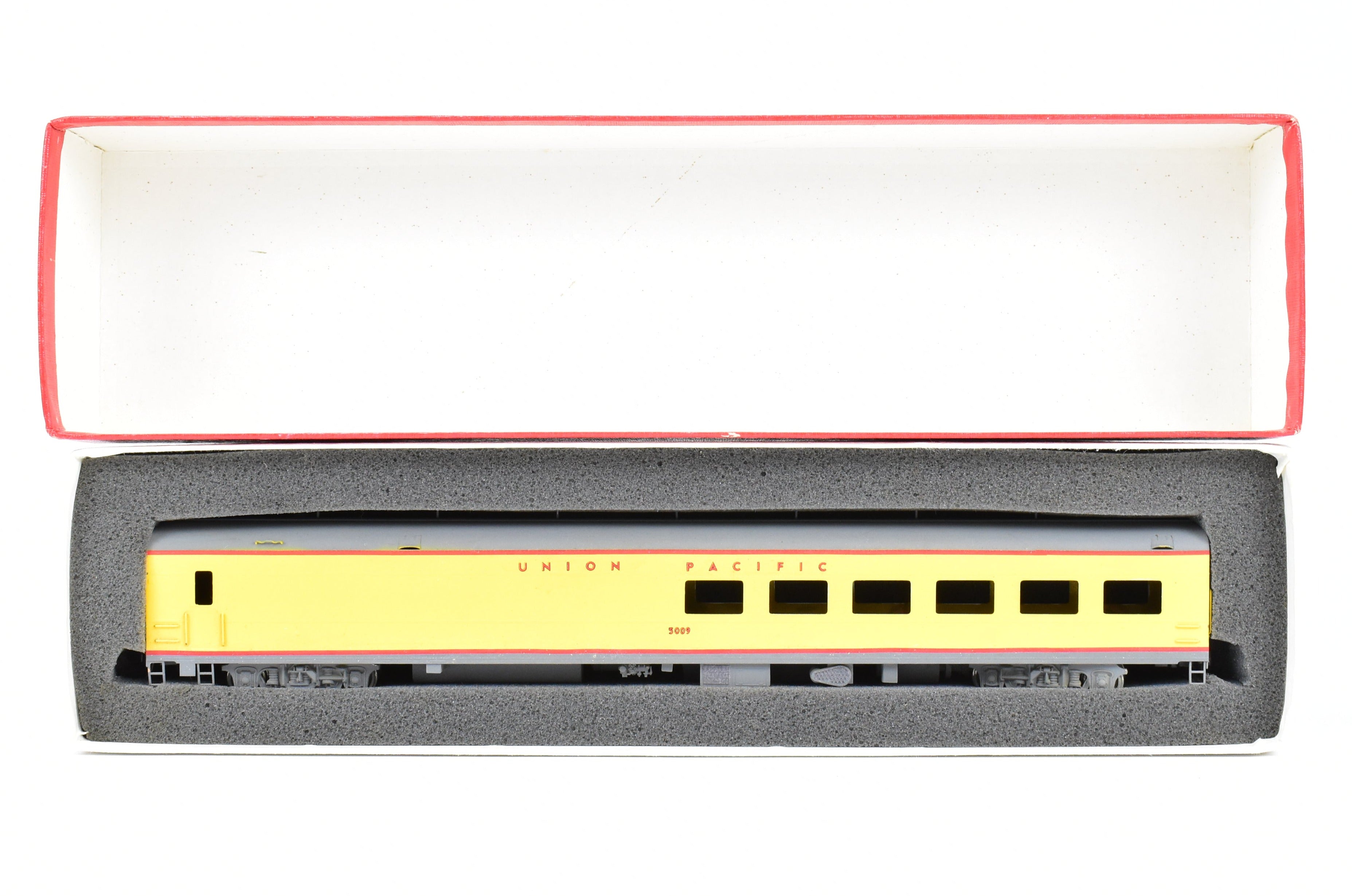 HO Scale Brass Model Train - S. Soho & Co. Union Pacific ACF #5009 Lunch Counter - Lounge Car