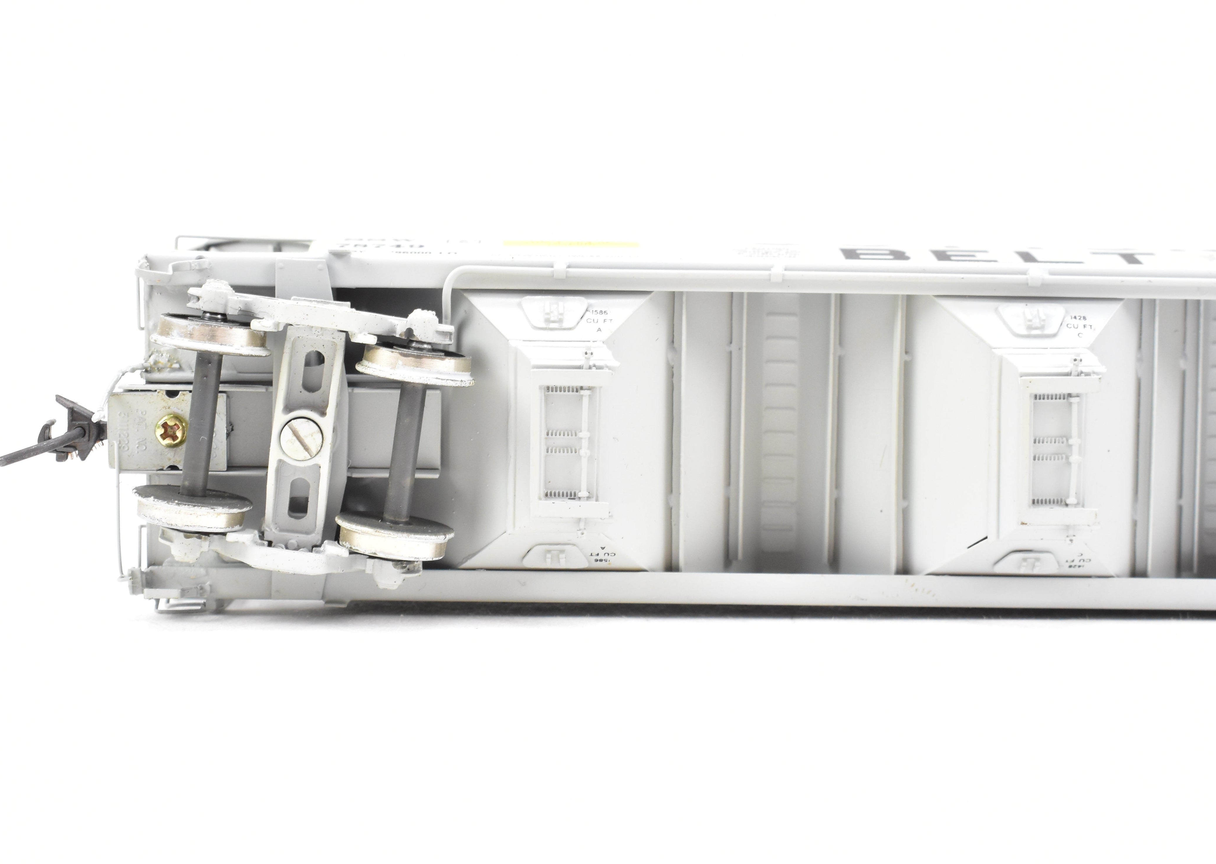 HO Scale Brass Model Train - Overland Models, Inc. (OMI) SSW - Cotton Belt ACF 3 - Bay Centerflow 4650 Covered Hopper with 6 Round Hatches, Car Number CP 78749