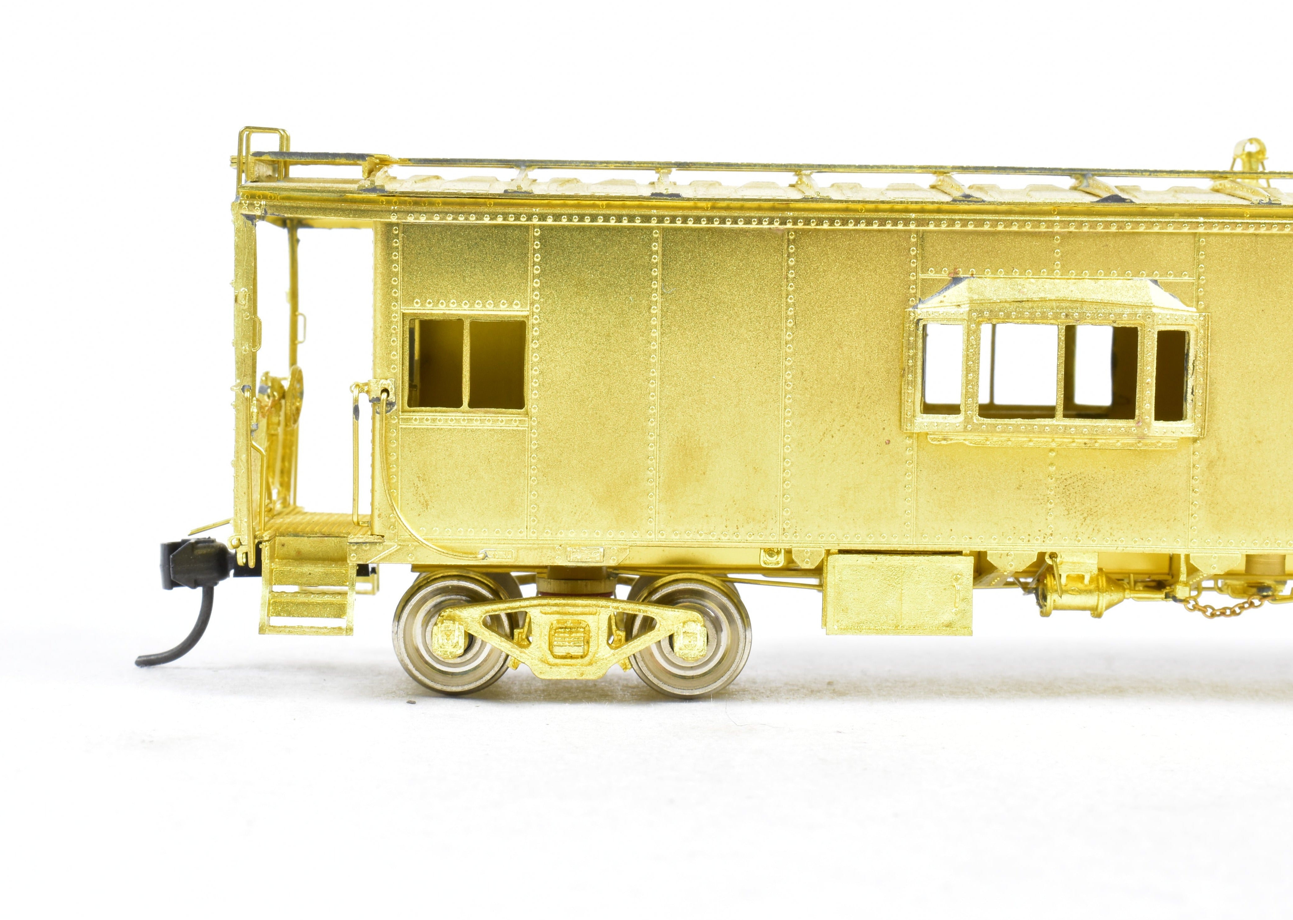 HO Scale Brass Illinois Terminal Bay Window Caboose #980 - 989 by OMI - Overland Models, Inc.