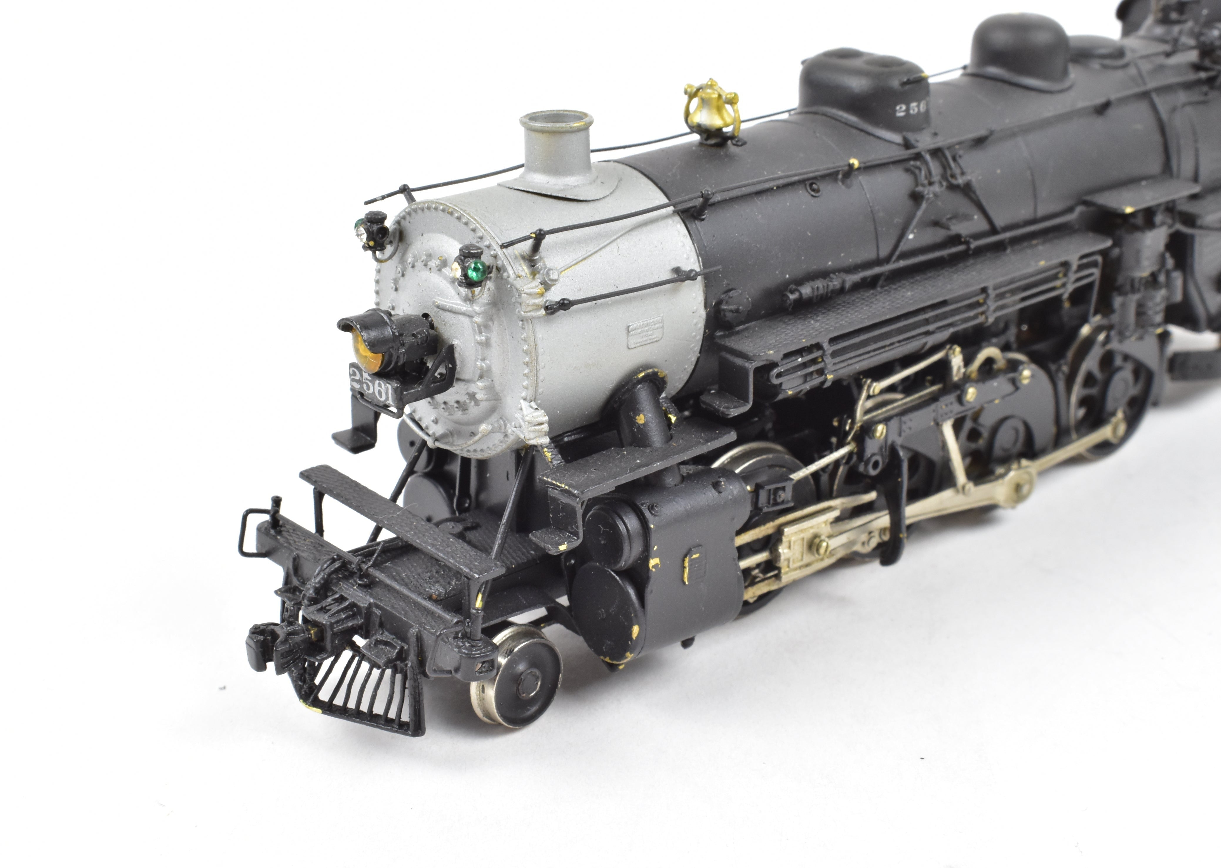 HO Scale Brass Model Train - Overland Models Chicago & North Western J - A 2 - 8 - 2 Mikado Locomotive in AS - IS Condition