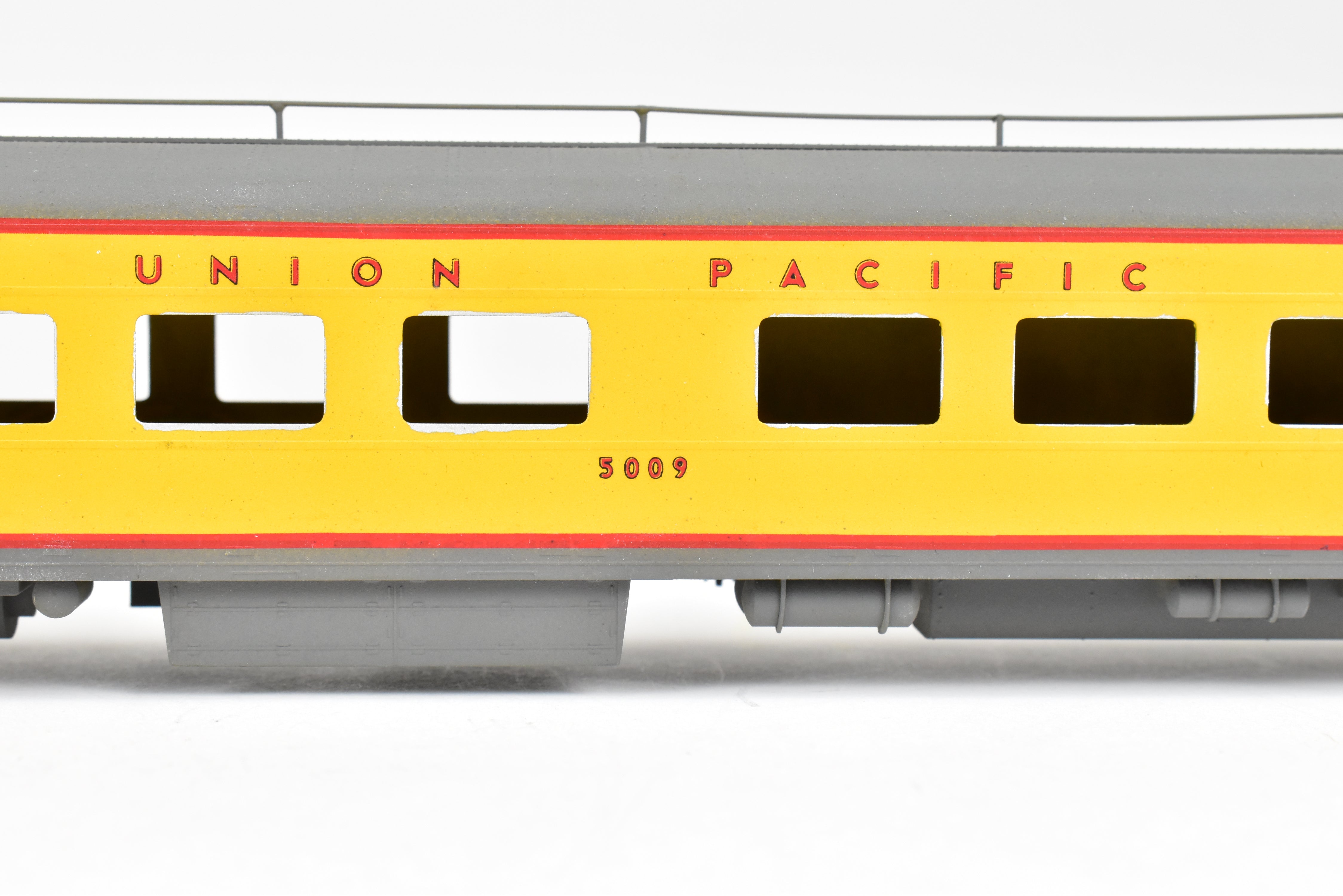 HO Scale Brass Model Train - S. Soho & Co. Union Pacific ACF #5009 Lunch Counter - Lounge Car