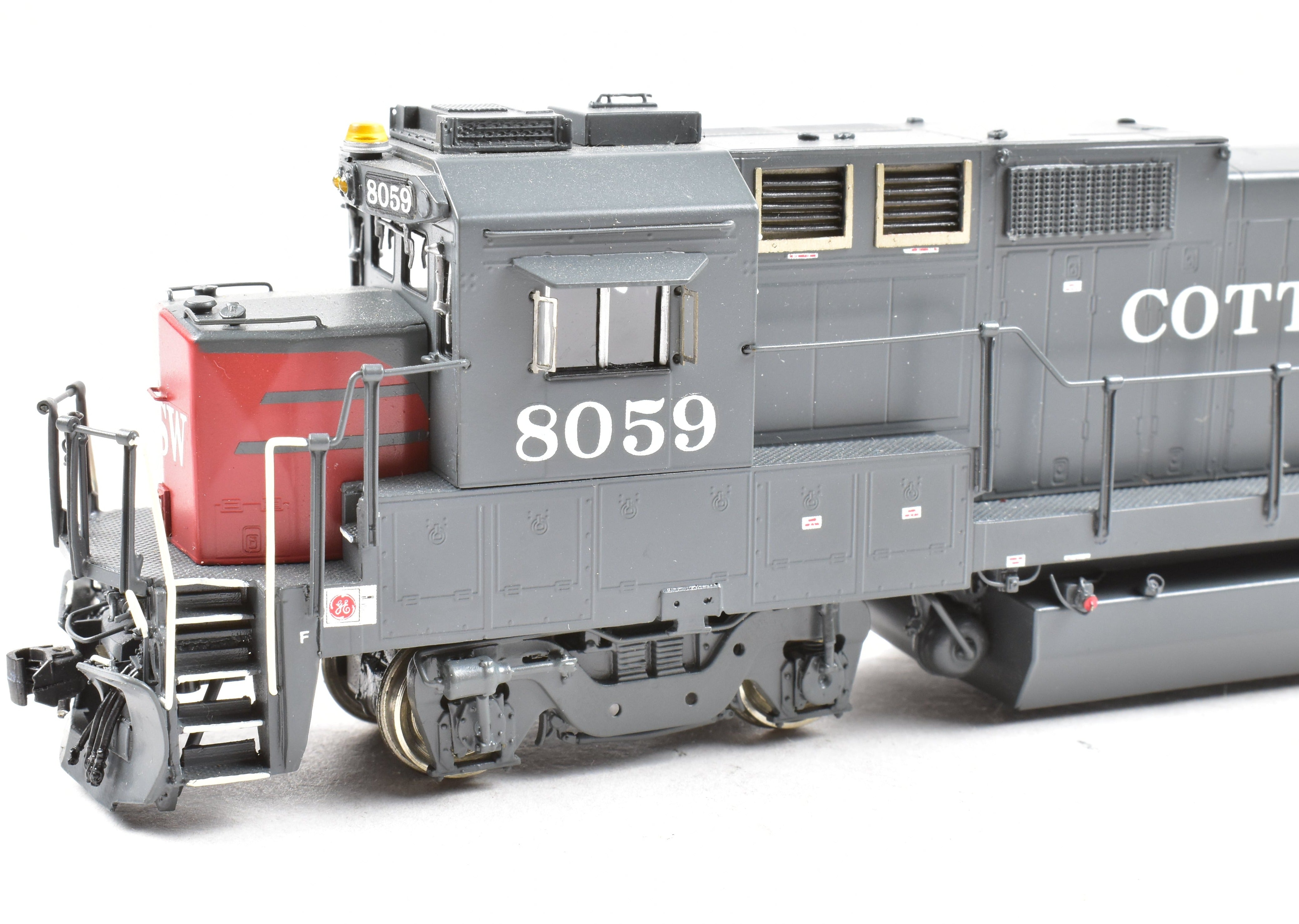 HO Brass OMI - Overland Models, Inc. Custom Painted Cotton Belt GE Dash 8 - B39