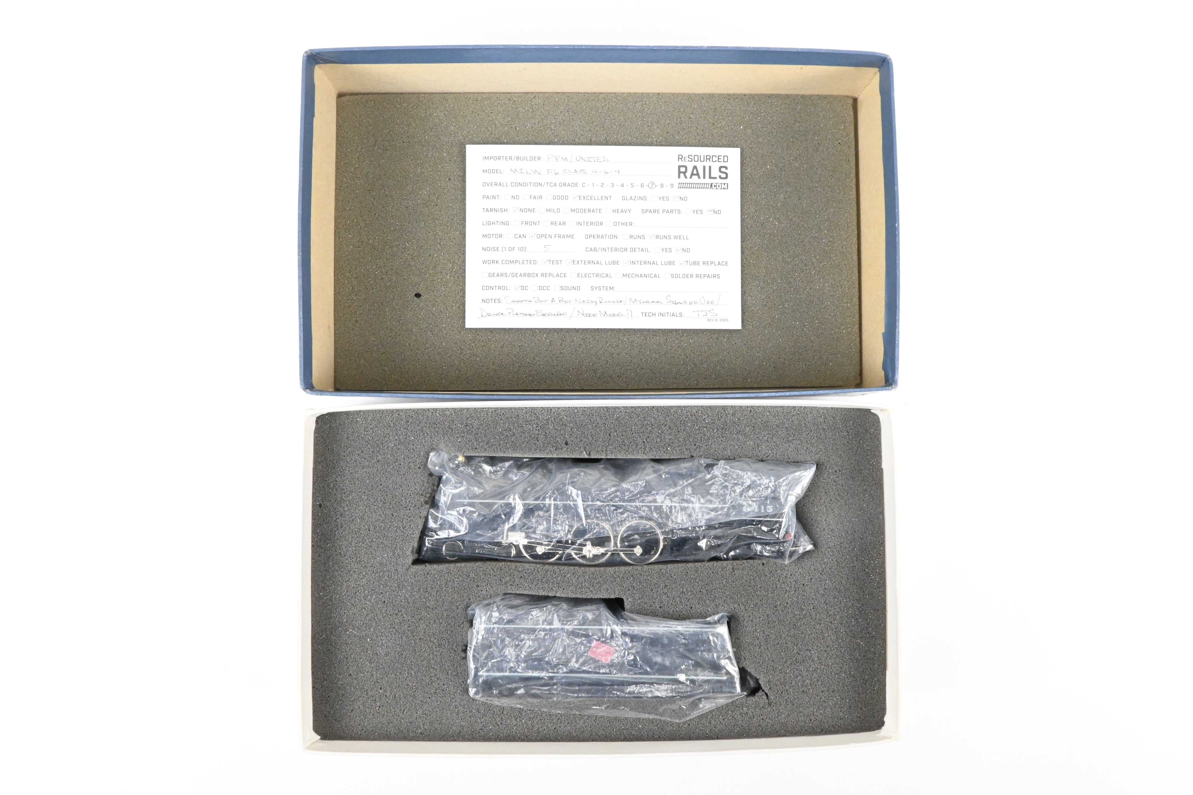 High - Quality HO Scale Brass Pacific Fast Mail (PFM) - United Milwaukee Road F - 6 Baltic 4 - 6 - 4 Professionally Painted Model Locomotive #5415