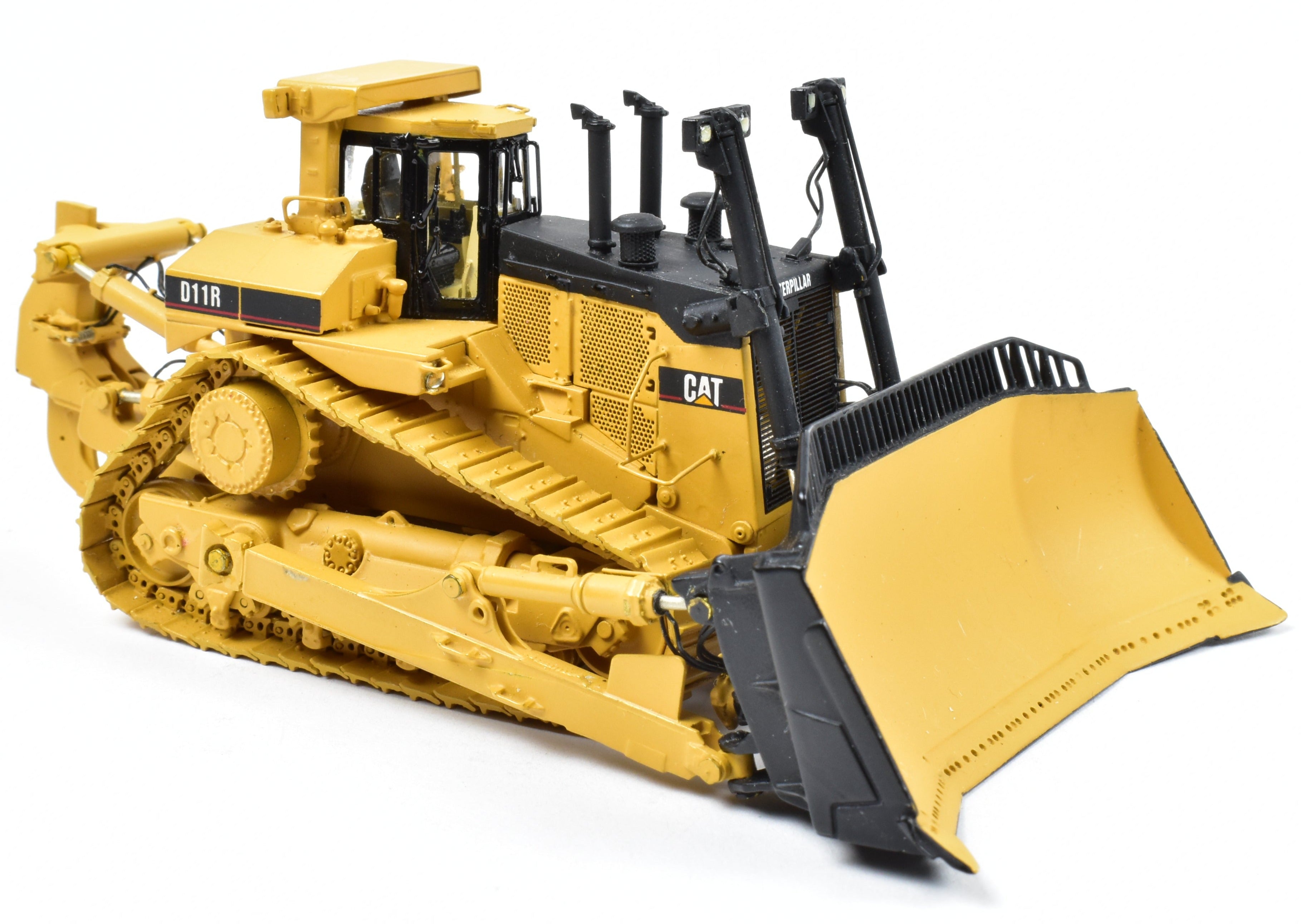 High - Quality HO Scale Brass Construction Model of Caterpillar D11R Track Type Tractor with Factory - Applied Yellow Paint
