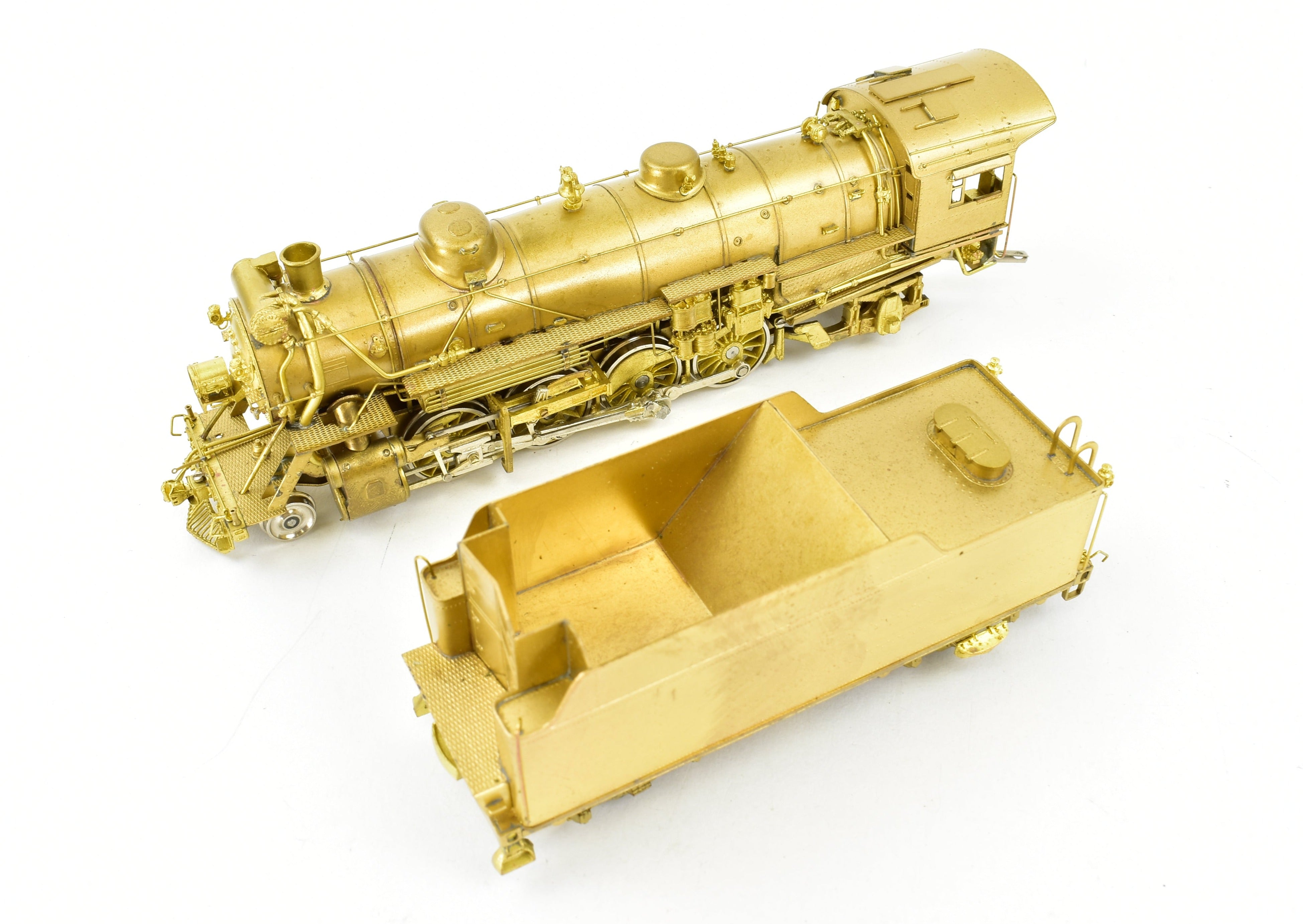 HO Scale Brass Key Imports Model Train - Detroit & Toledo Shore Line #22 2-8-2 USRA Light Mikado Locomotive
