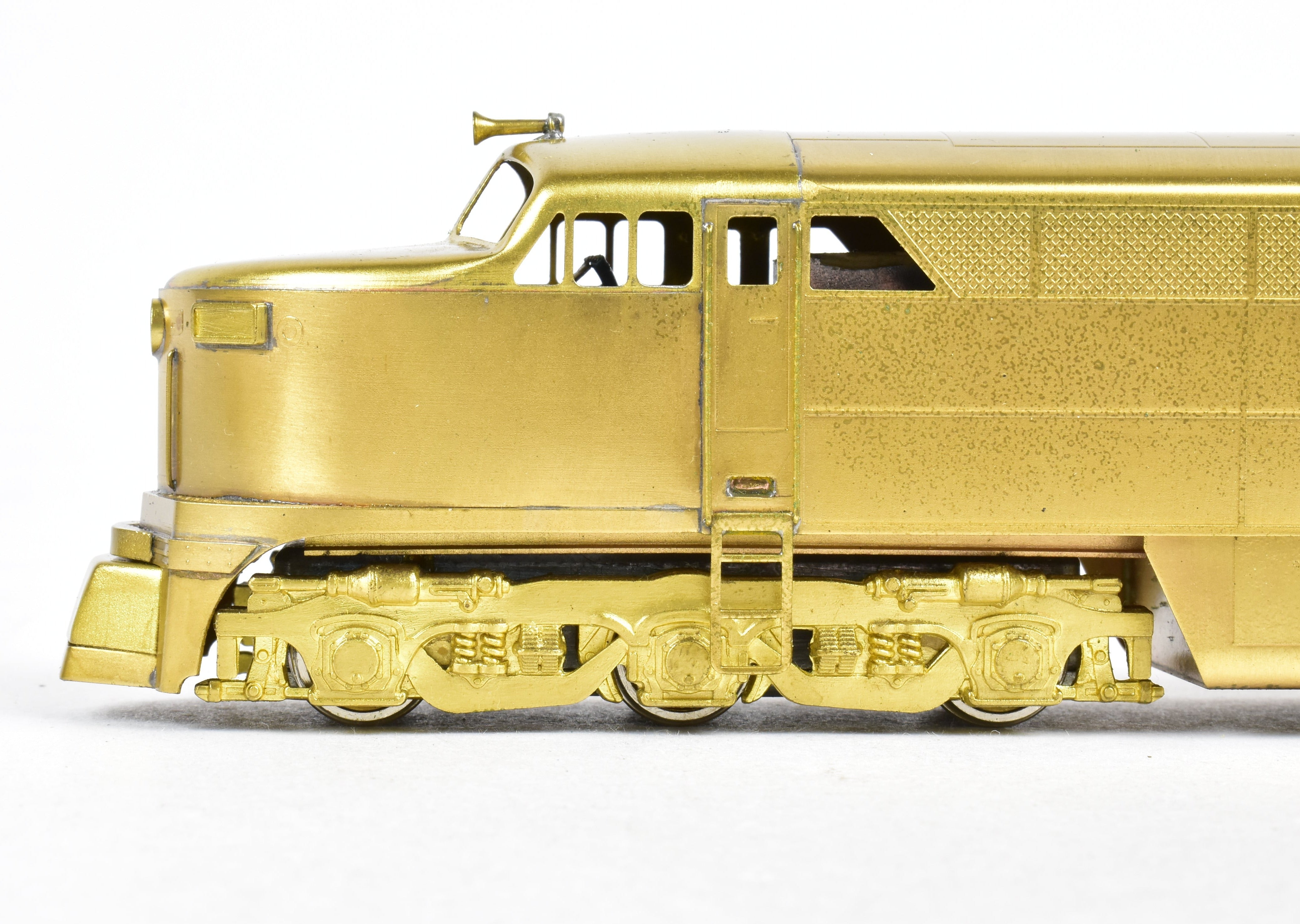 HO Scale Brass Red Ball FM 2000 HP A/B Set with Can Motor Upgrade