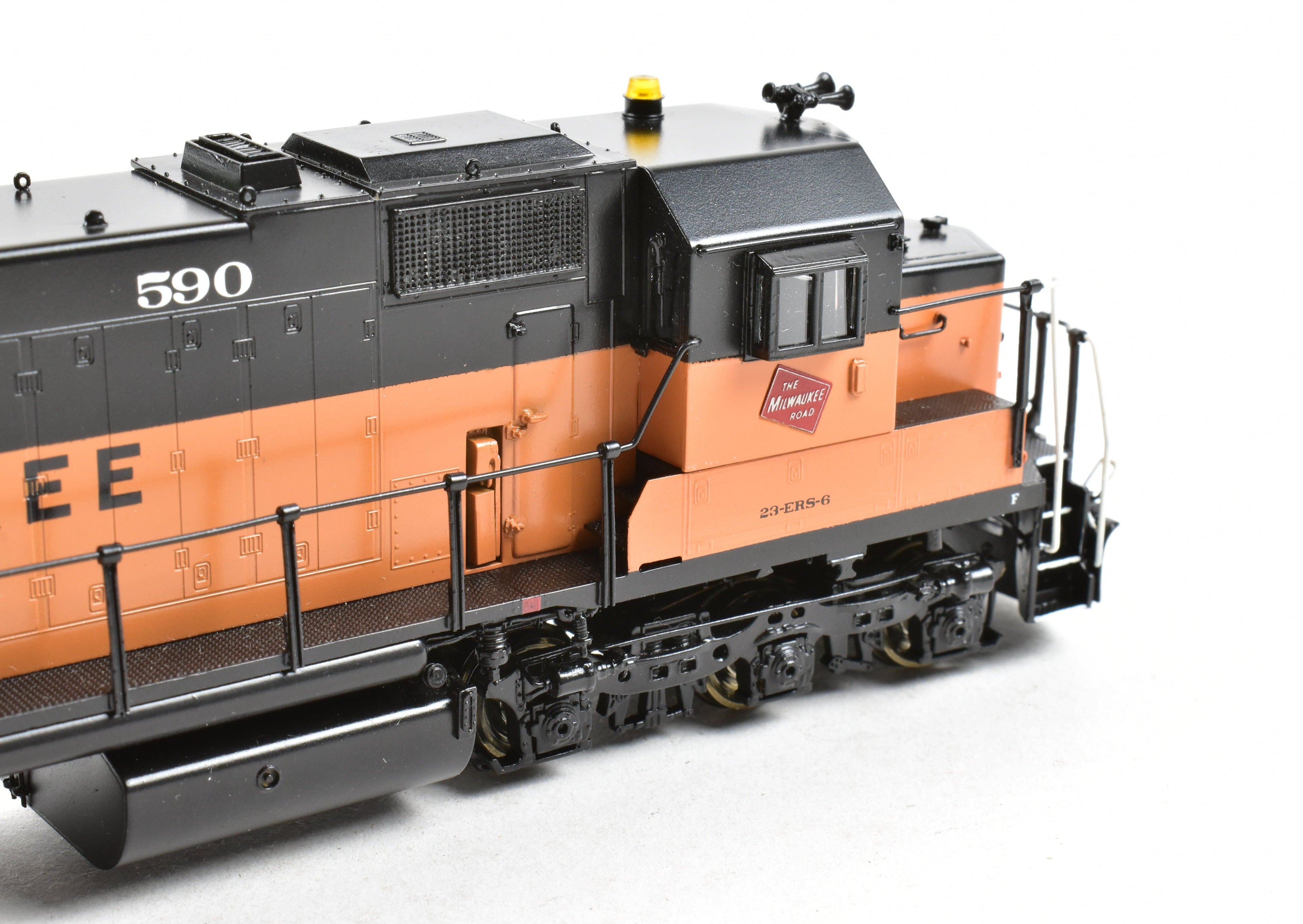 HO Scale Brass Locomotive - Overland Models, Inc. MILW - Milwaukee Road EMD SDL39 Factory Painted and Numbered 590