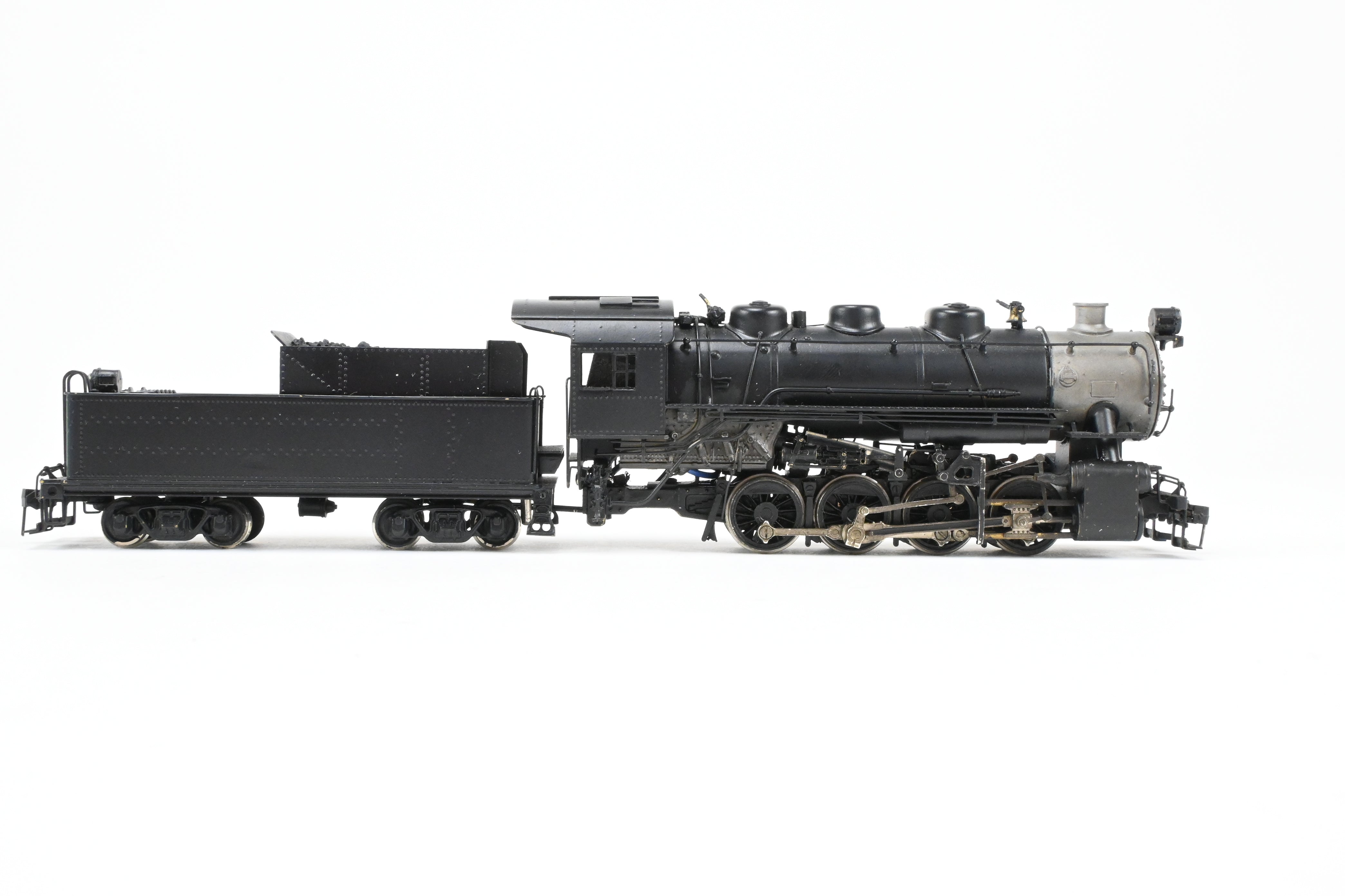 HO Scale Brass Model Train - Akane USRA United States Railway Administration 0-8-0 Switcher, New York Central Version (Class U3), Unlettered, with Clear Vision Tender