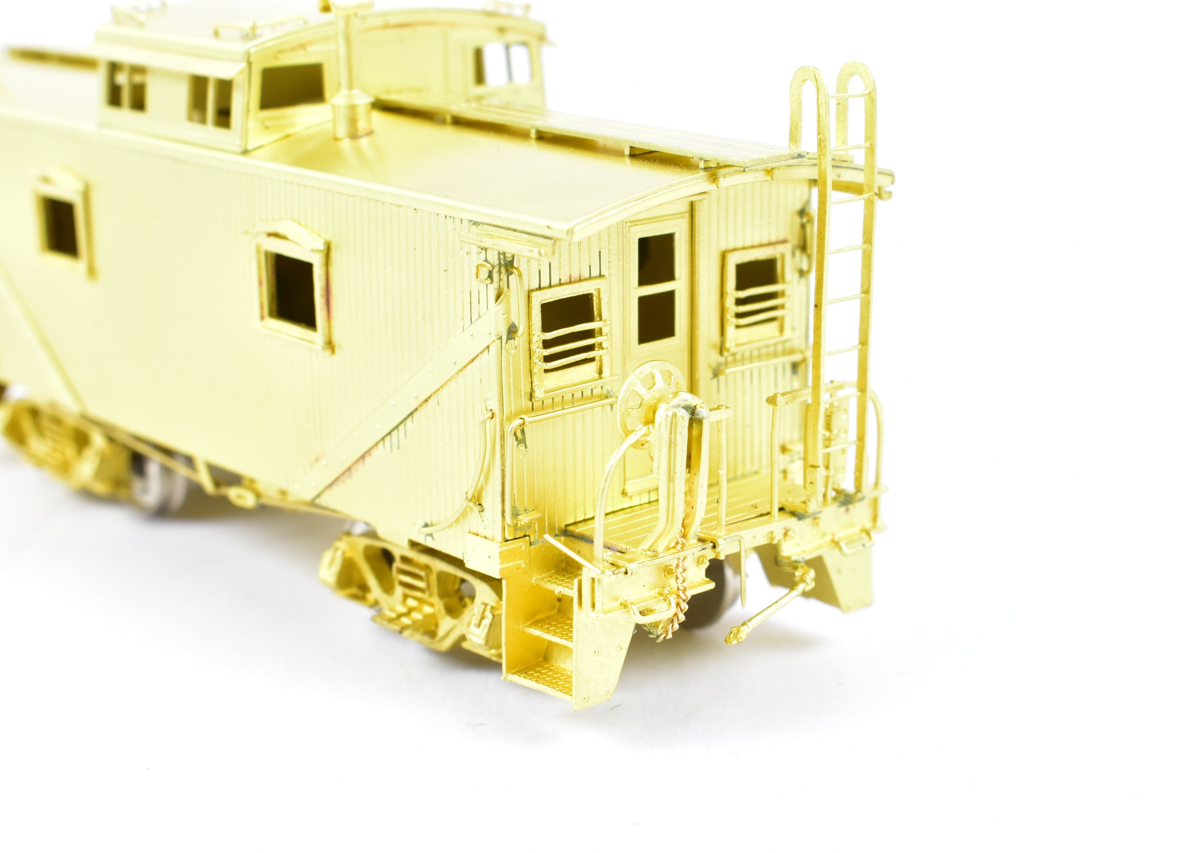HO Brass OMI D&H Wood Sheath Caboose with Center Cupola by Overland Models