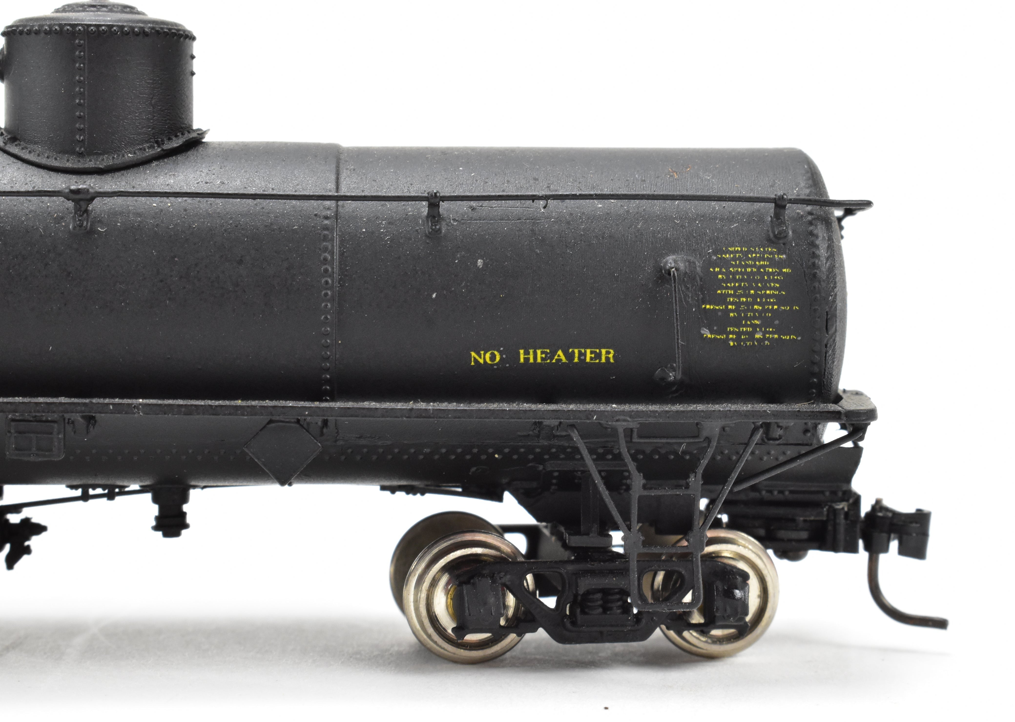 HOn3 UTLX Frameless Plastic Tank Car by Precision Scale Co., Assembled & Custom Painted