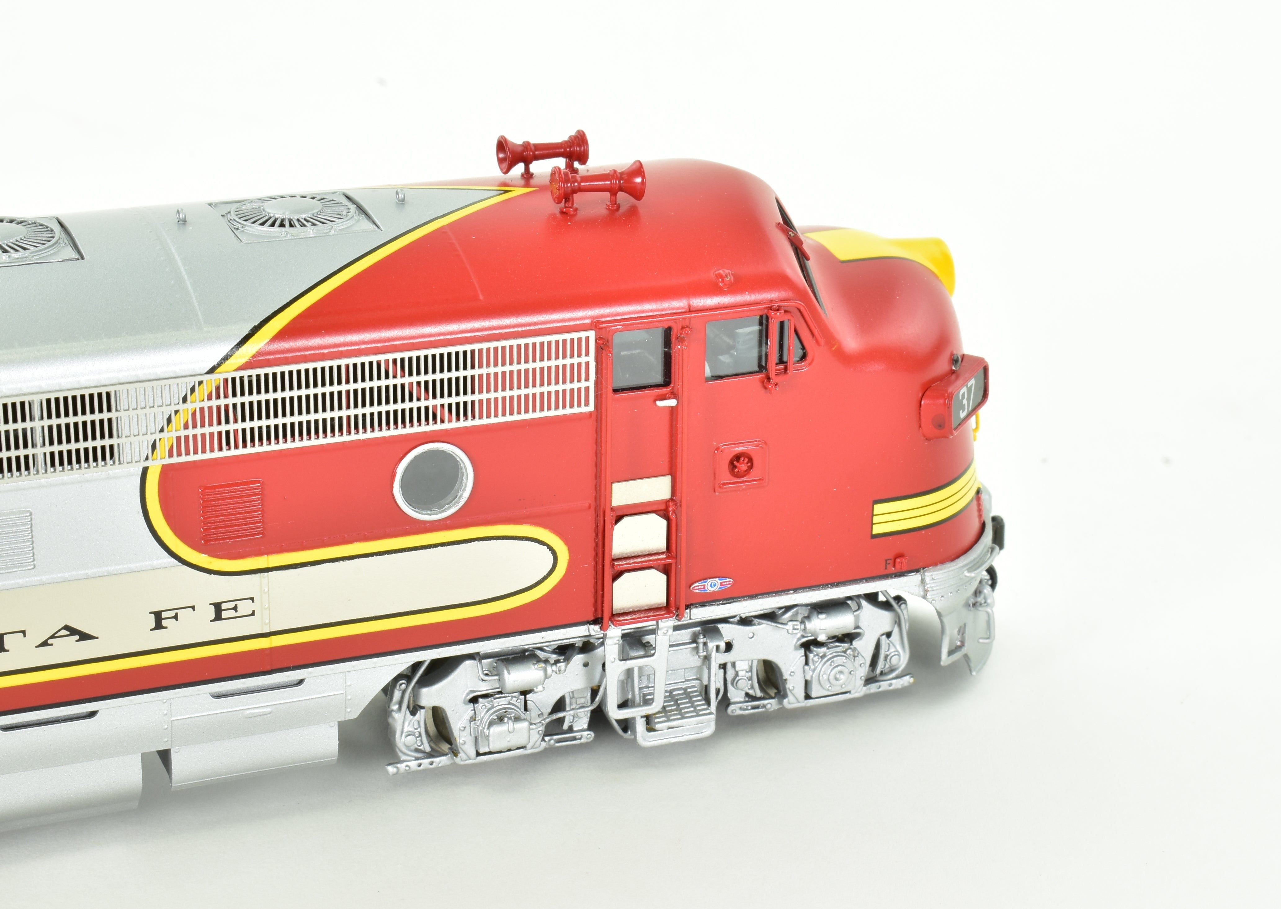 High - Quality HO Scale Brass Diesel Locomotive CON CIL - Challenger Imports ATSF Santa Fe Passenger Service EMD F7 A/B/B/A Set with Factory Painting and Plating