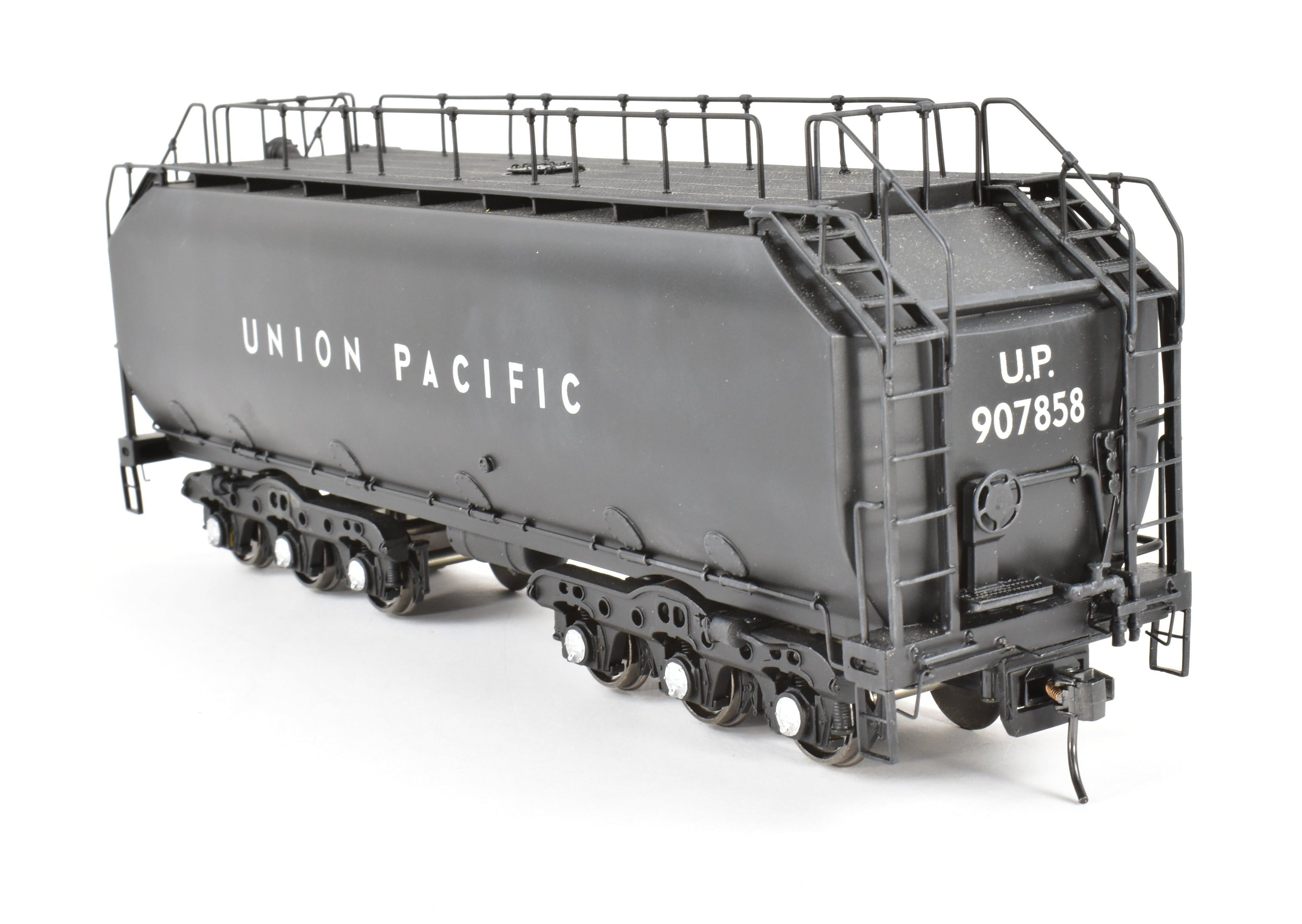 Brass Union Pacific Auxiliary Water Tender FP Black Sunset Model No. 907858