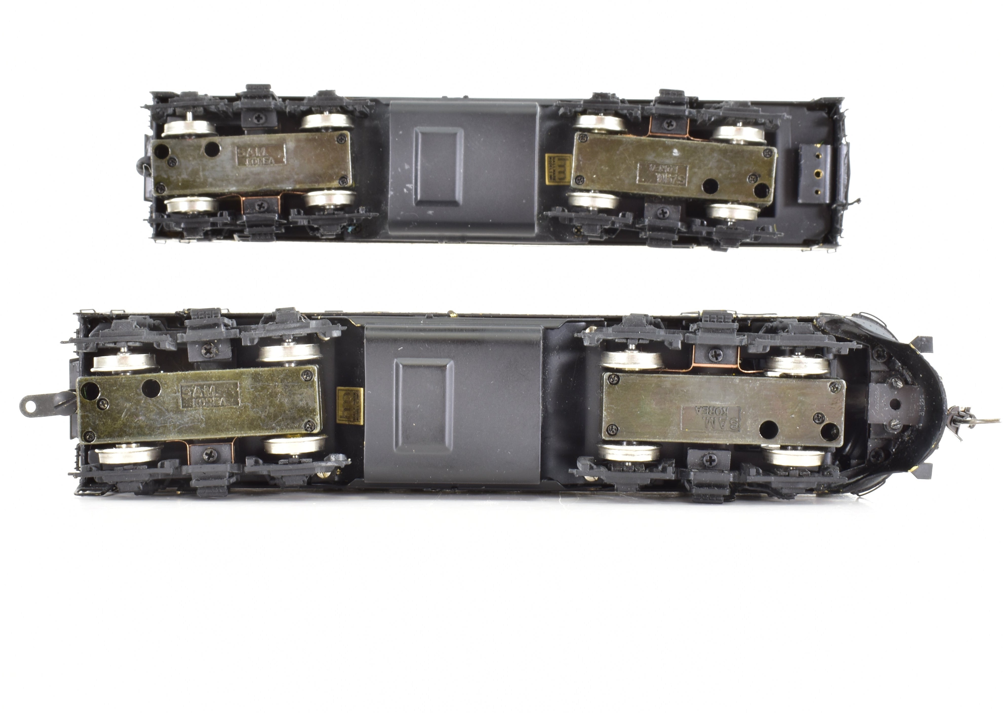 HO Scale Brass Hallmark Models NP - Northern Pacific EMC FT A/B Powered Factory - Painted Set
