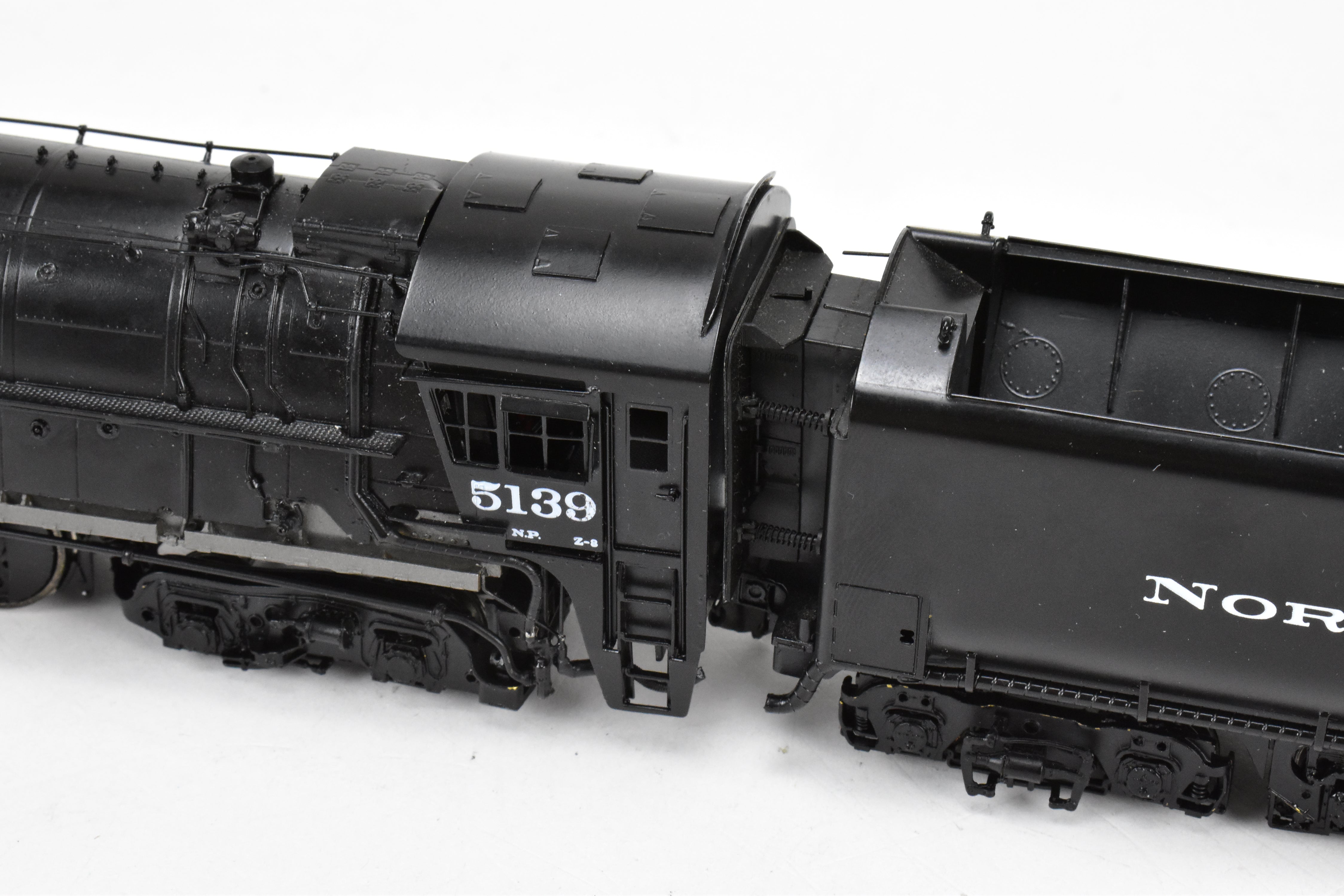 HO Brass OMI - Overland Models NP Z - 8 4 - 6 - 6 - 4 FP #5139 with Minor Issues, As - Is
