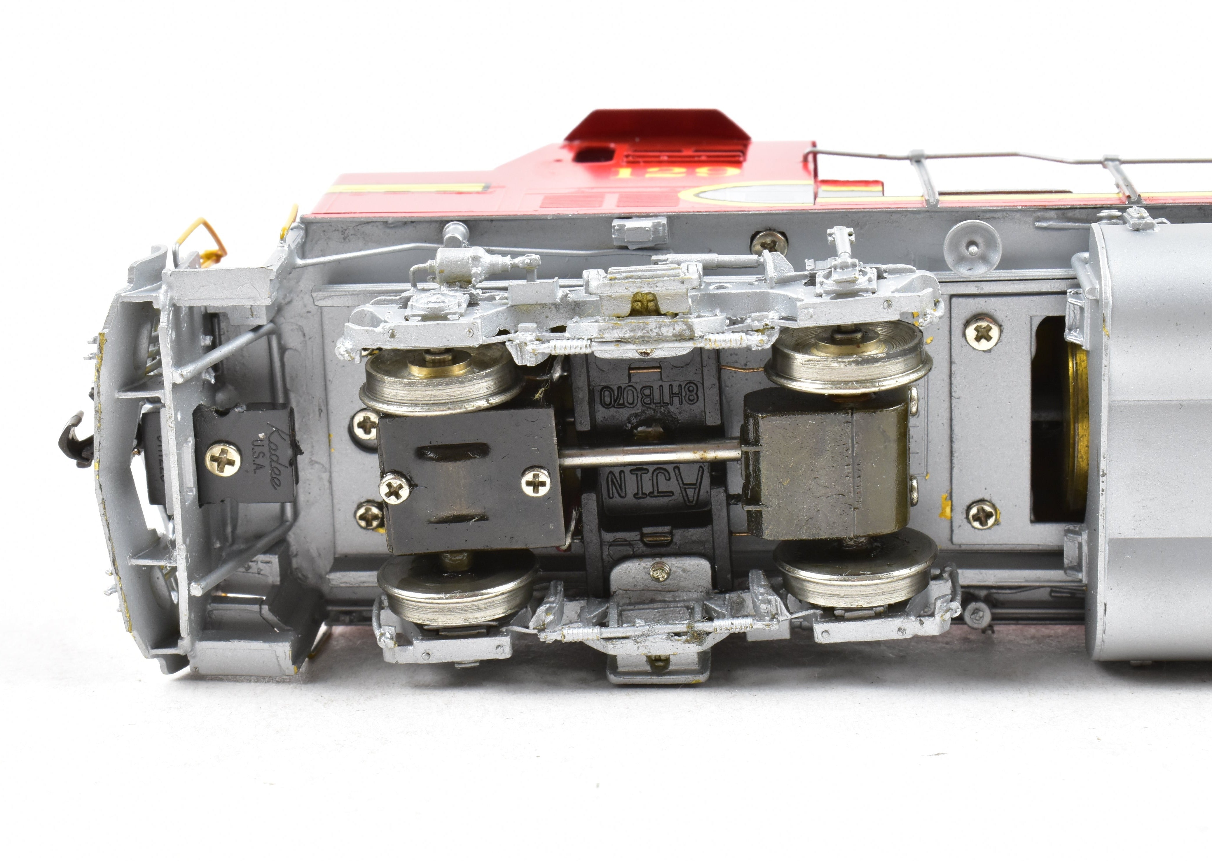 HO Scale Brass Model Train Engine - Overland Models Inc. AT&SF Santa Fe GP60M Factory Custom - Painted by OMI