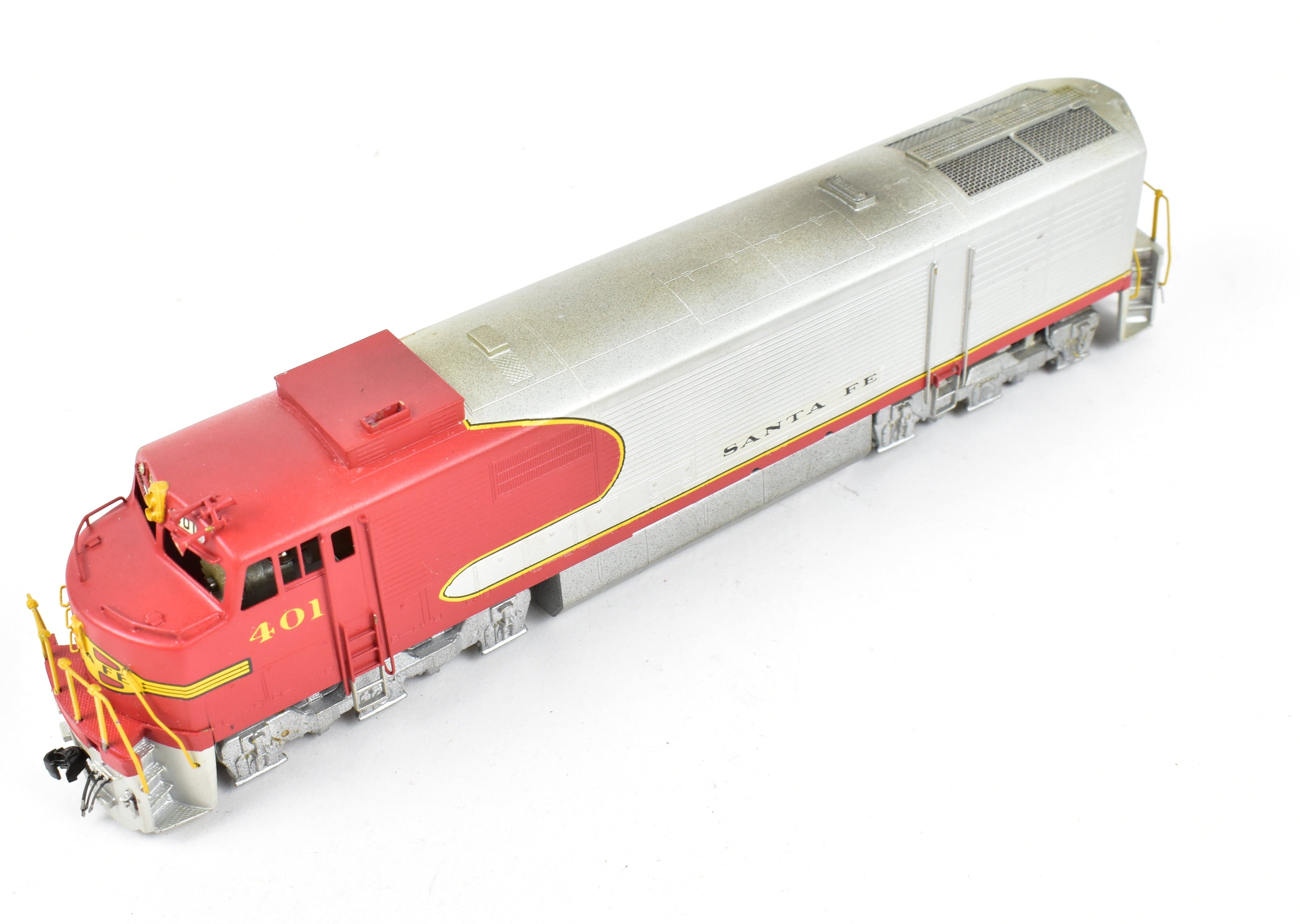 HO Scale Brass Hallmark Models ATSF - Santa Fe GE U30CG Cowl Passenger Diesel Locomotive with Custom Painting and Detailing