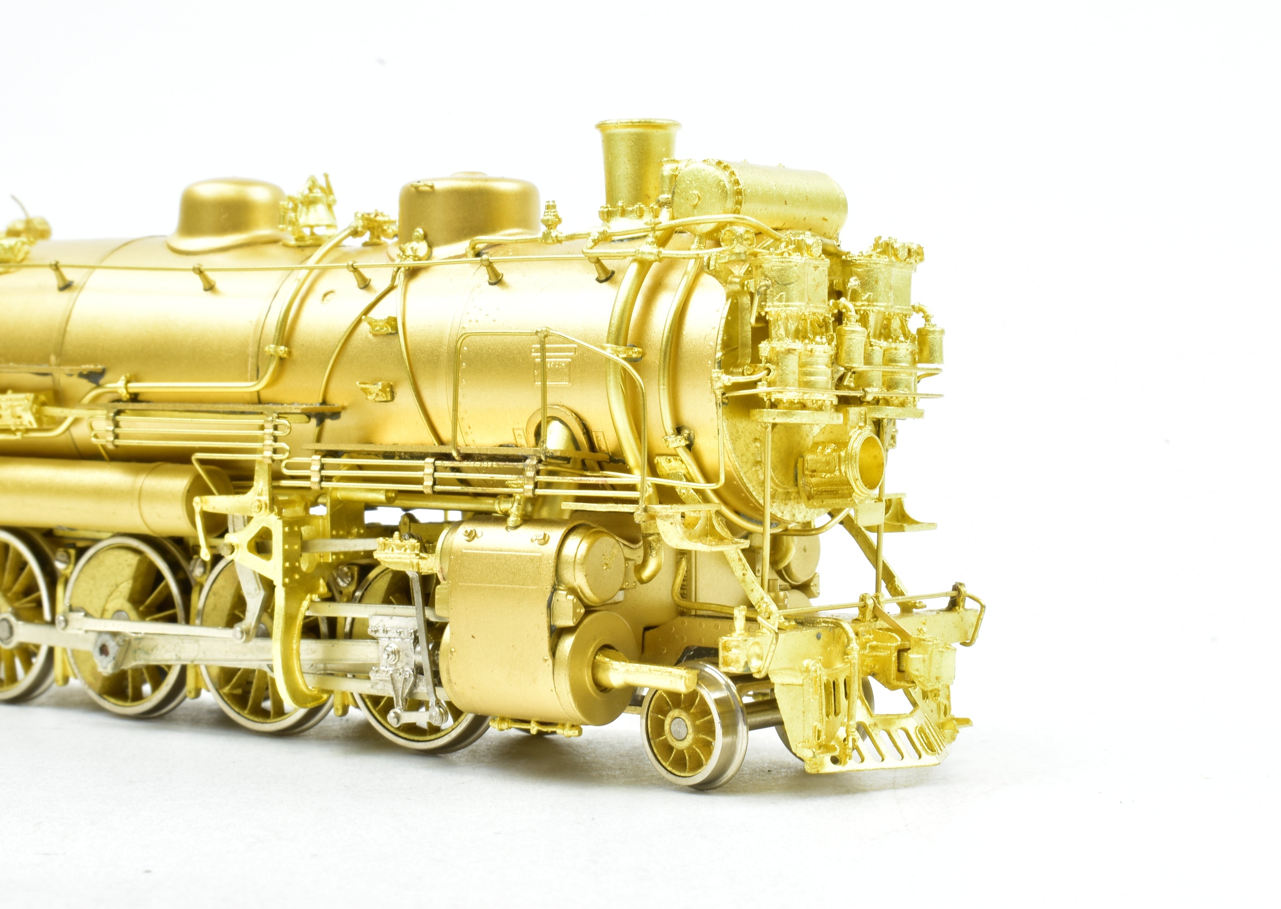 HO Scale Brass Model Train - Key Imports Classic Northern Pacific W - 5 1846 Class 2 - 8 - 2 Mikado Locomotive with Elesco Feedwater Heater