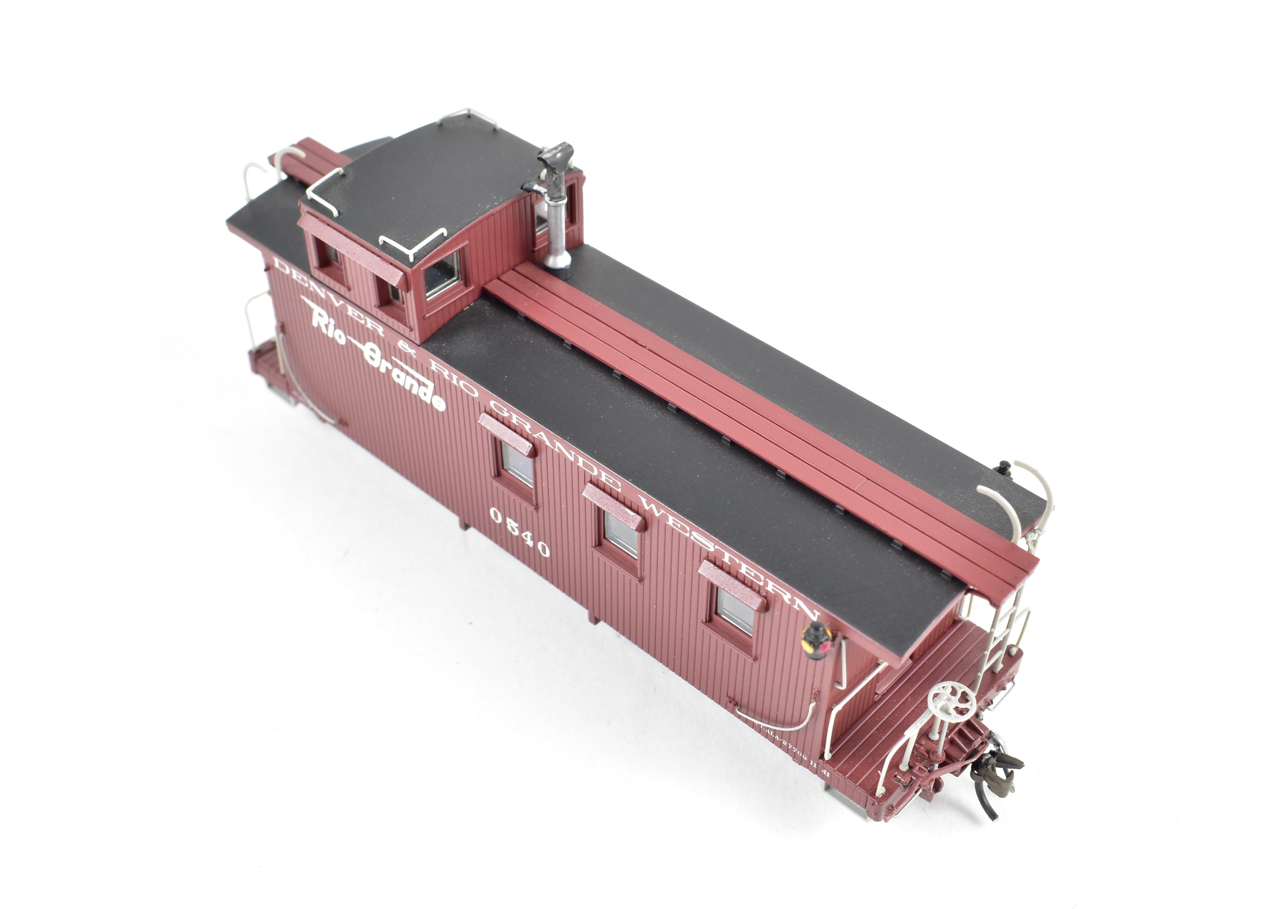 HOn3 Scale Plastic Model - Blackstone Models' Denver & Rio Grande Western Long Caboose, Factory Painted in Rio Grande Flying Herald, No. 0540