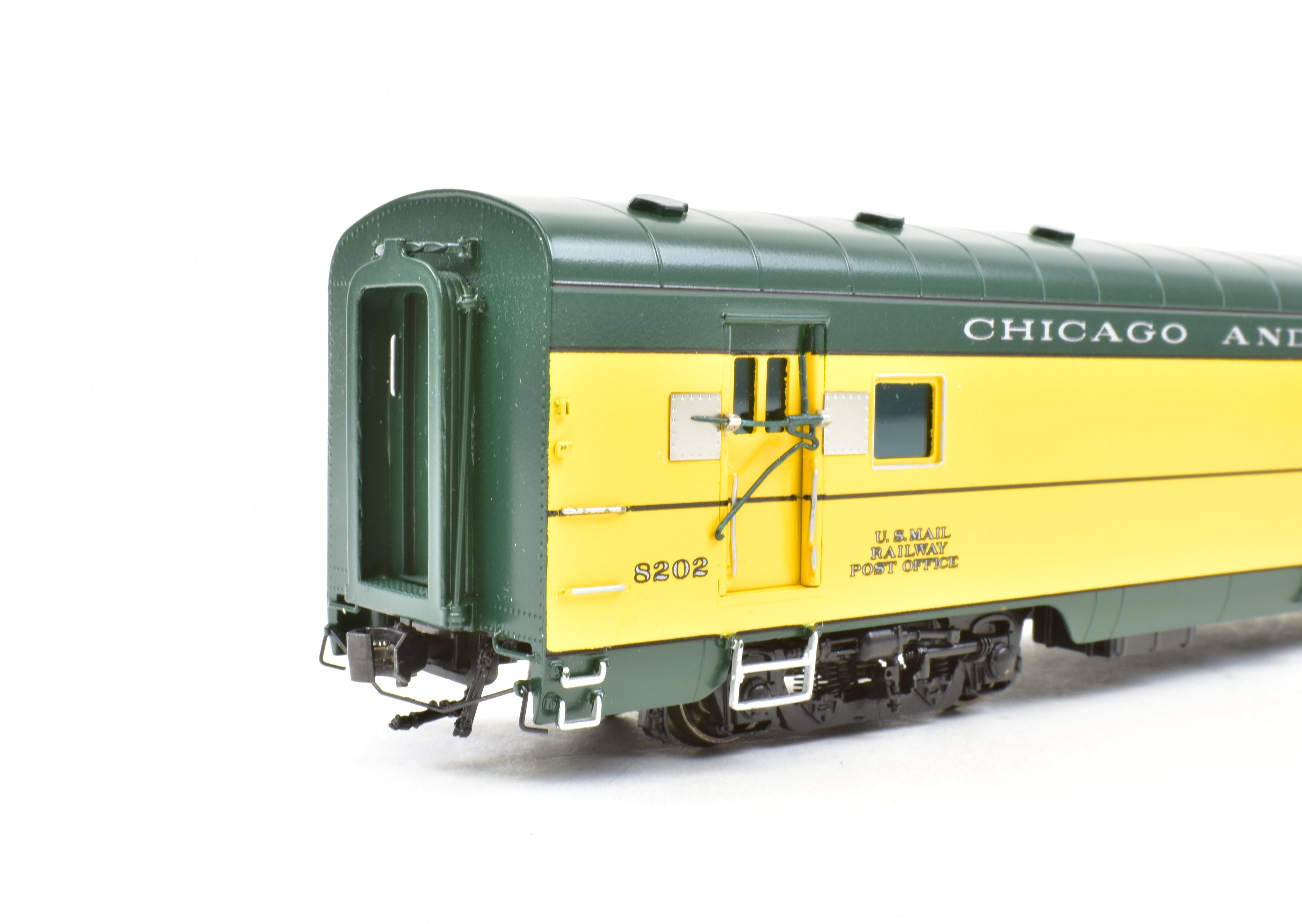 HO Scale Brass C&NW Chicago and North Western 400 Baggage 15' Mail RPO Car #8202