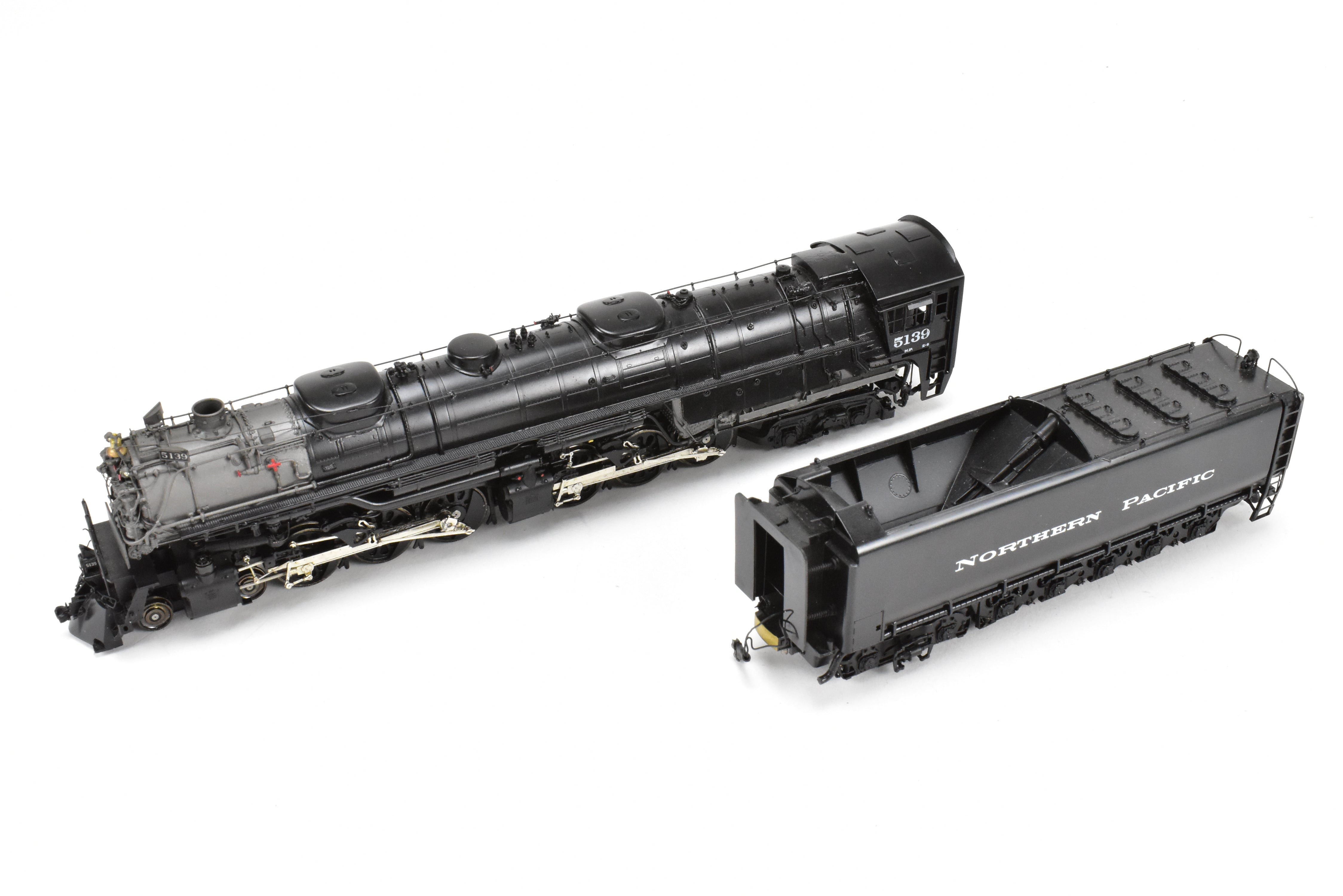 HO Brass OMI - Overland Models NP Z - 8 4 - 6 - 6 - 4 FP #5139 with Minor Issues, As - Is