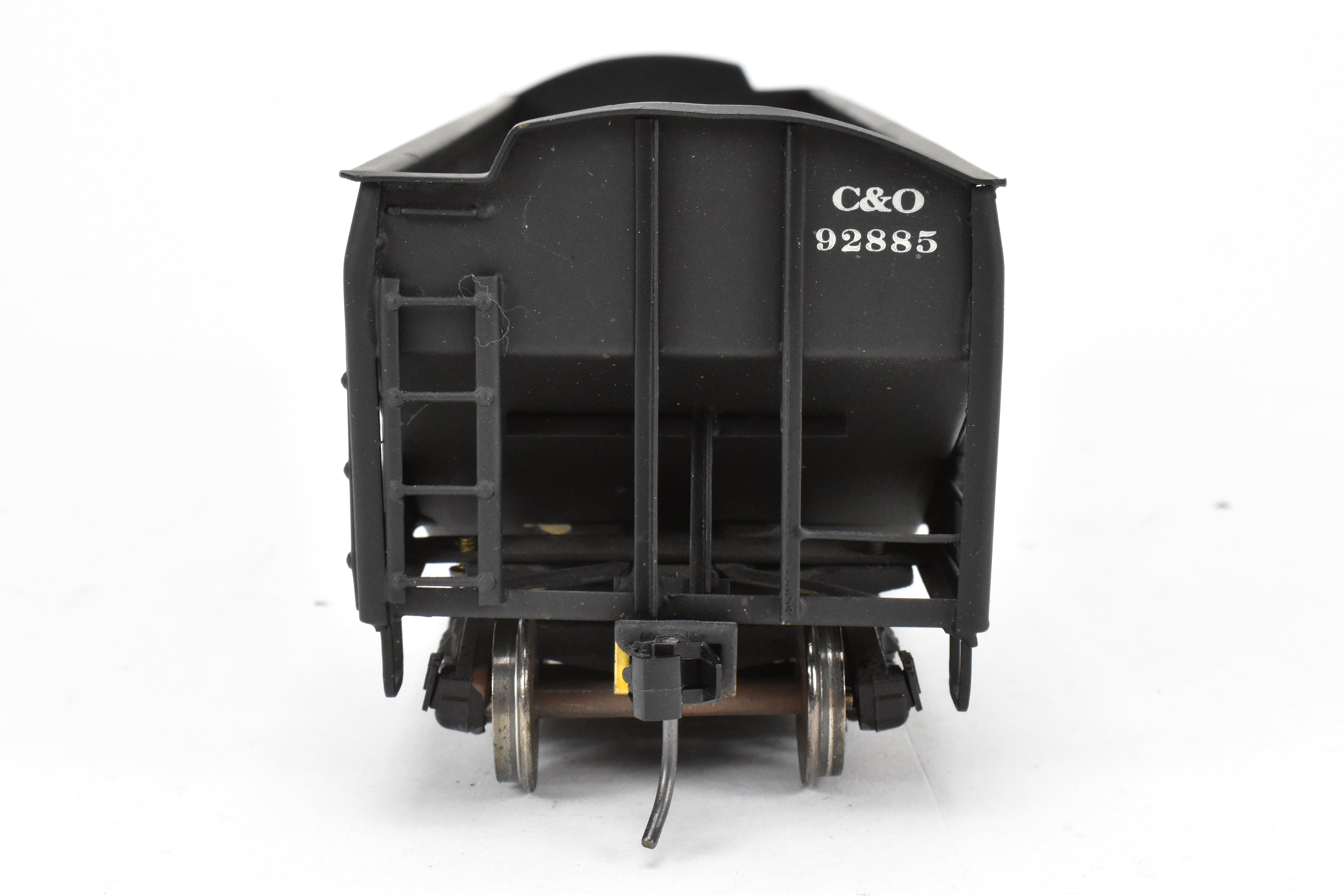 O Scale Model Train - Brass Max Gray C&O (Chesapeake & Ohio) ACF Welded 70 Ton Triple Hopper Custom Painted Model No. 92885 for Model Train Enthusiasts