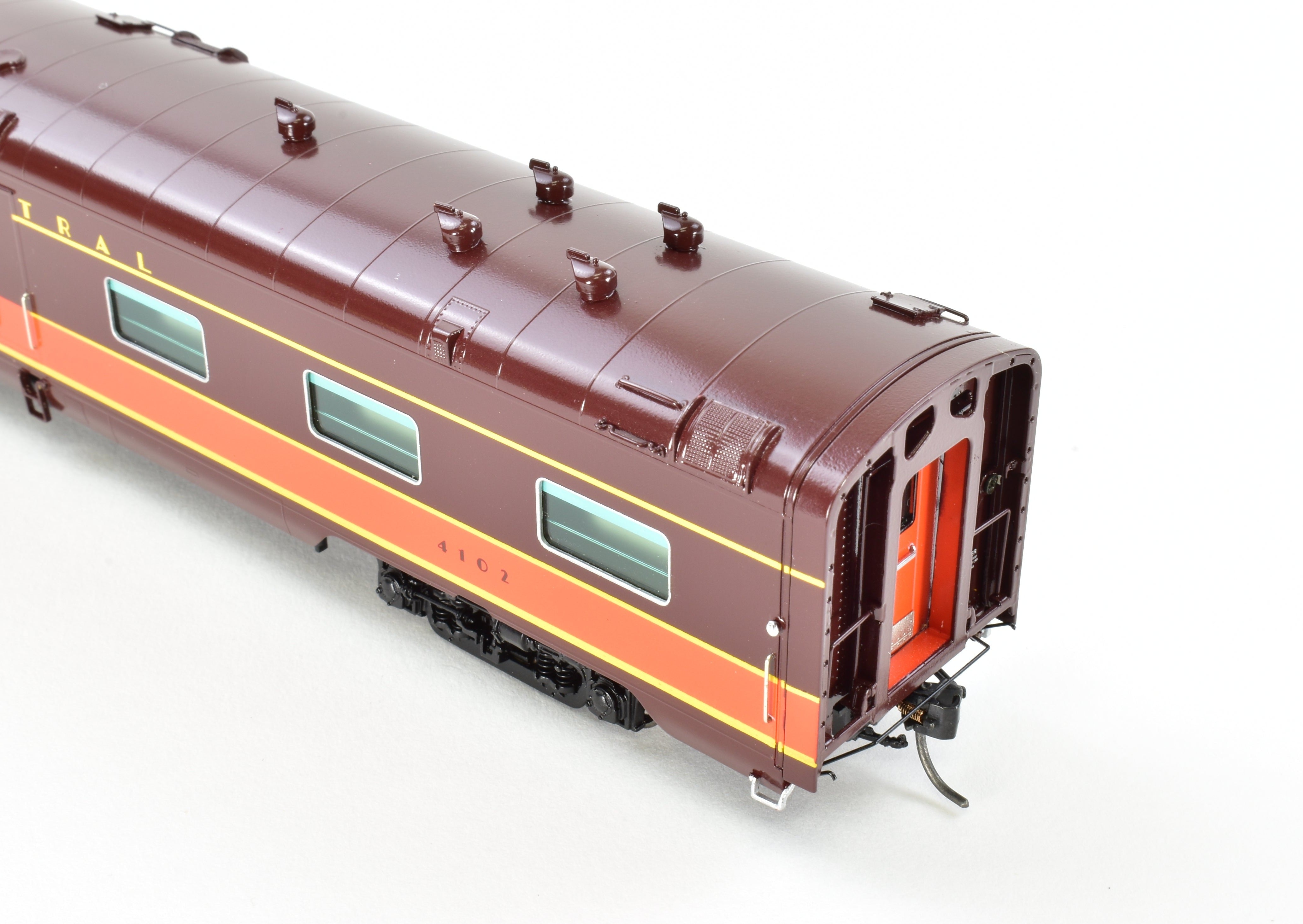 HO Scale Brass Model Train Set - Railway Classics Illinois Central 1942 Panama Limited 10-Car Set with EMD E6 AA Set F/P, Featuring ESU DCC & Sound System