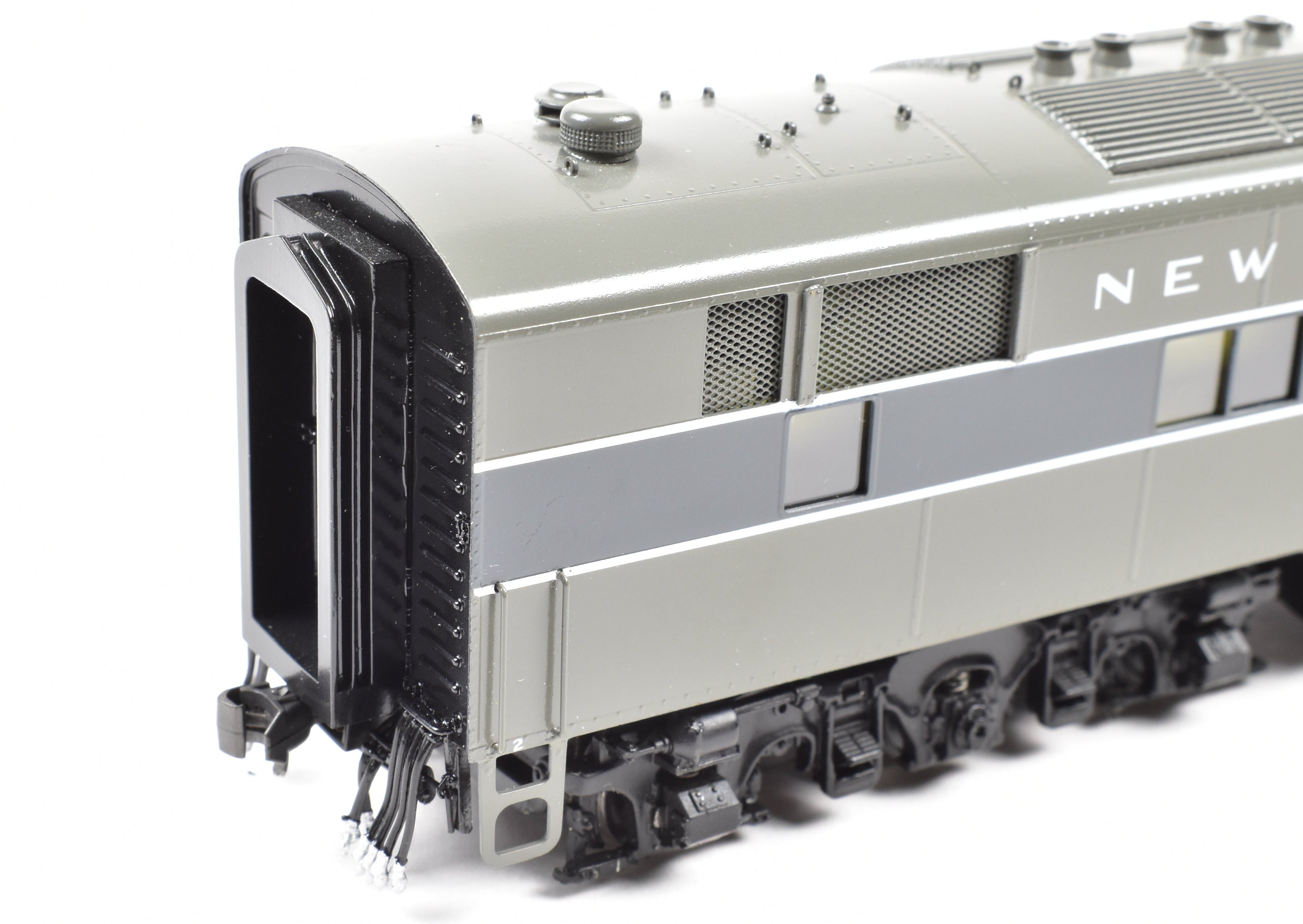 HO Scale Brass Model Train Set - New York Central EMD E7A/E7B Set FP Nos. 4005/4101 with Reverse Lightning Stripe by Challenger Imports NYC