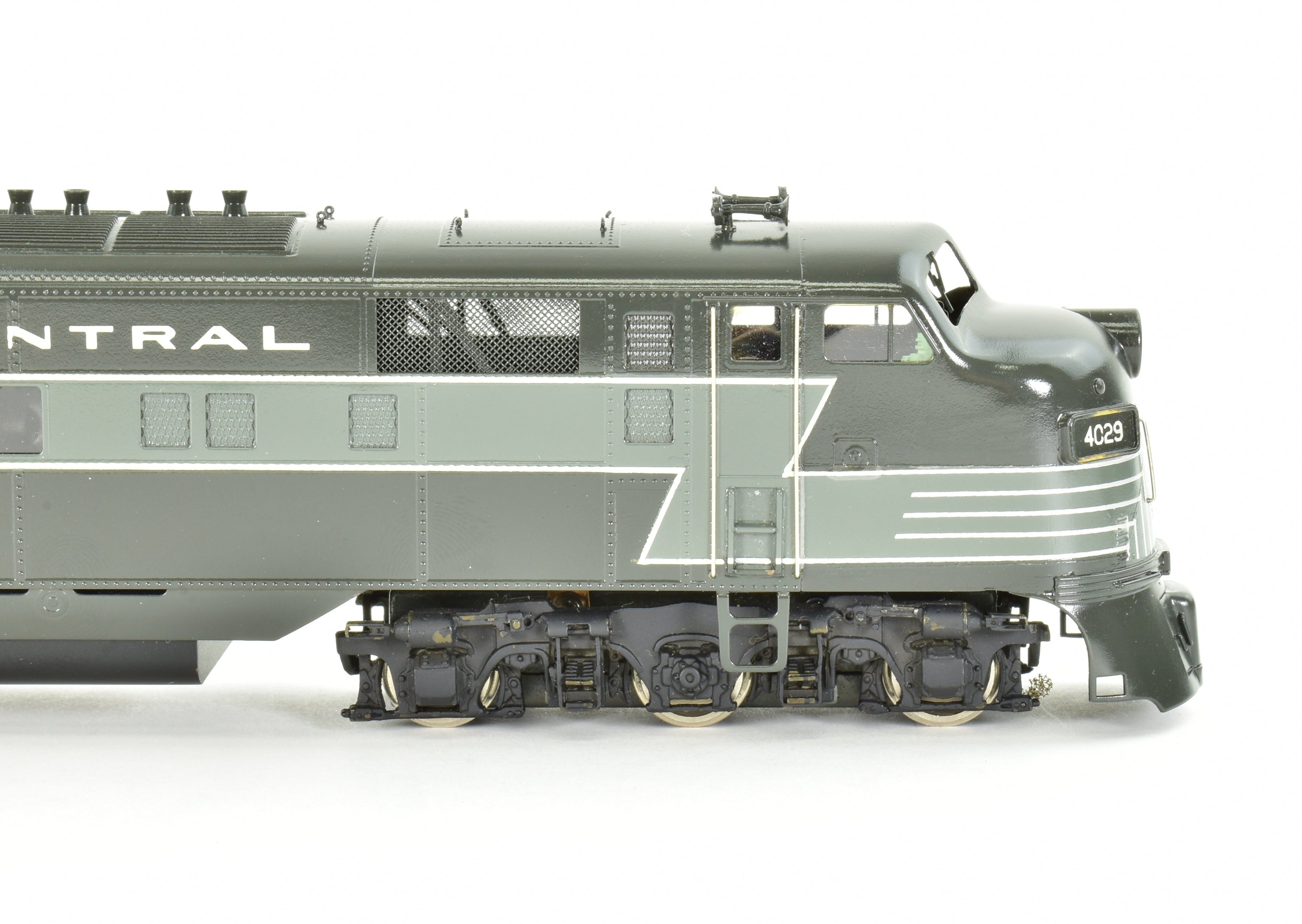 HO Scale Brass Model Train Set - Erie Limited NYC - New York Central 1948 20th Century Limited with 2 E7 A/B Locomotives and 9-Car Set