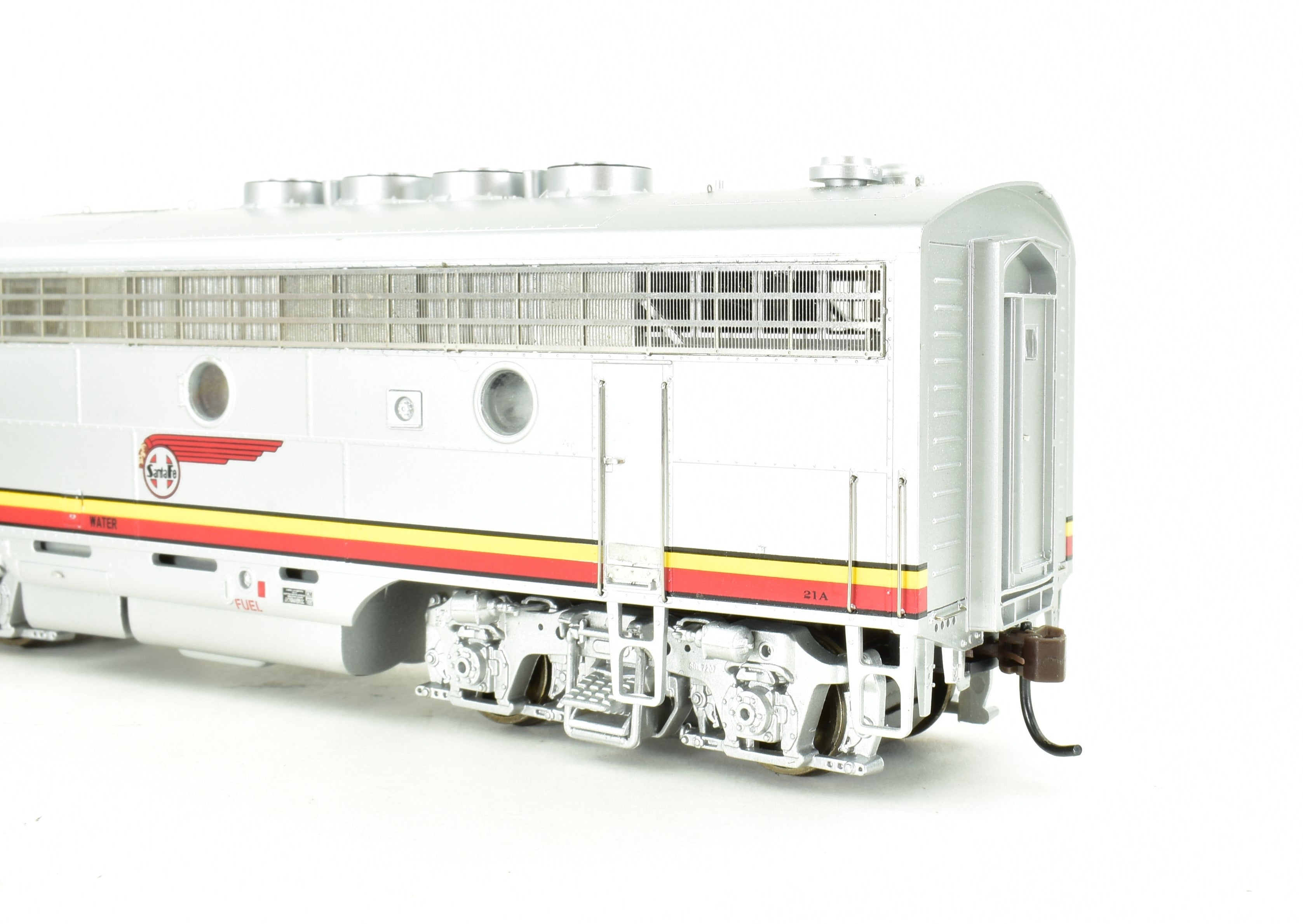 HO Scale Athearn Genesis American Steamship Freight - Santa Fe EMD F3A and F3B Locomotive Set Number 21L and 21A for Model Railroading Enthusiasts