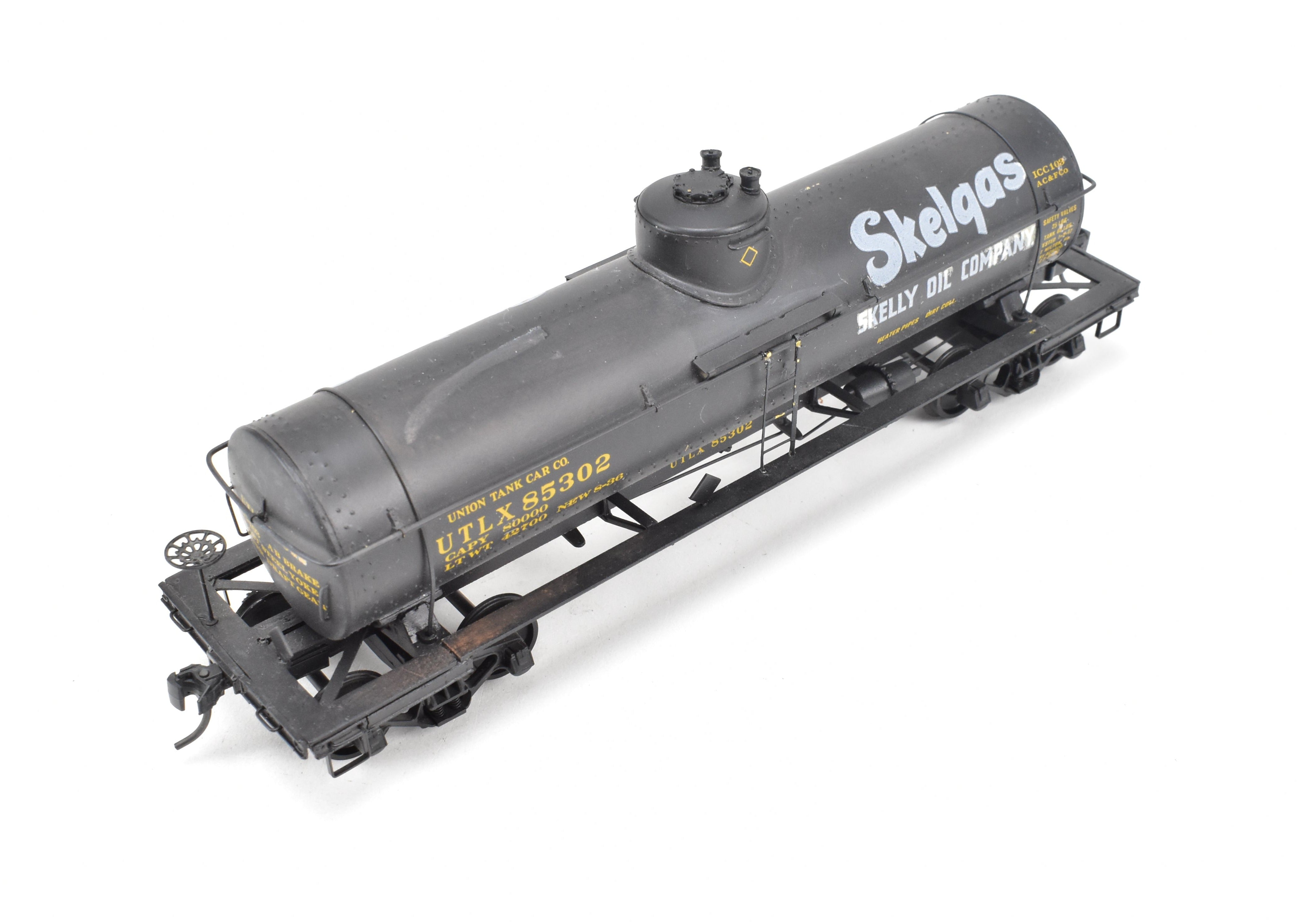 O Scale Custom-Painted Brass Single-Dome Tank Car for Skelly Oil Co.