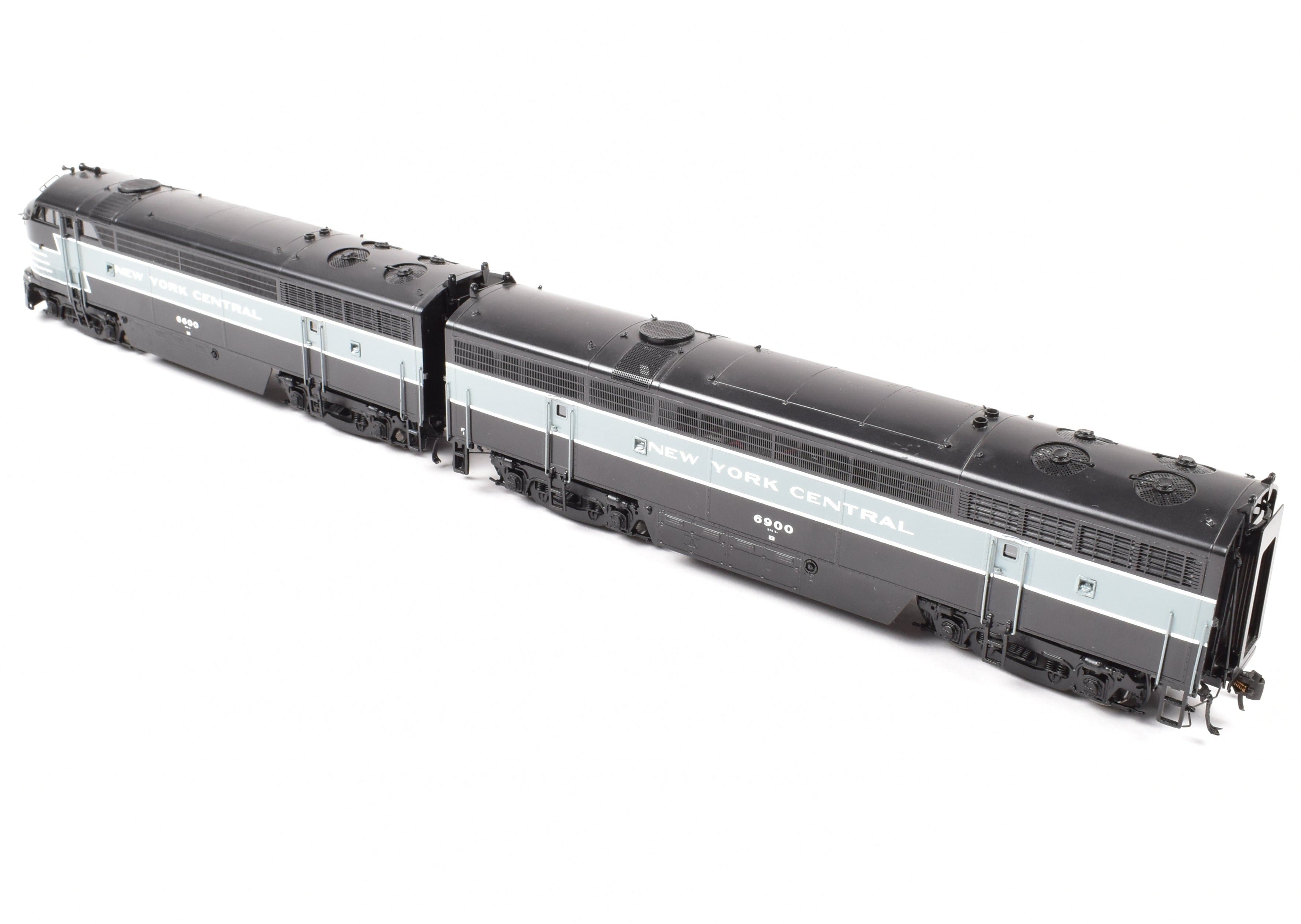 HO Scale Brass Locomotive Models - Overland Models Inc. New York Central Fairbanks Morse CFA 16 - 4/CFB 16 - 4 C - Liners, Factory Painted with Road Numbers 6600/6900