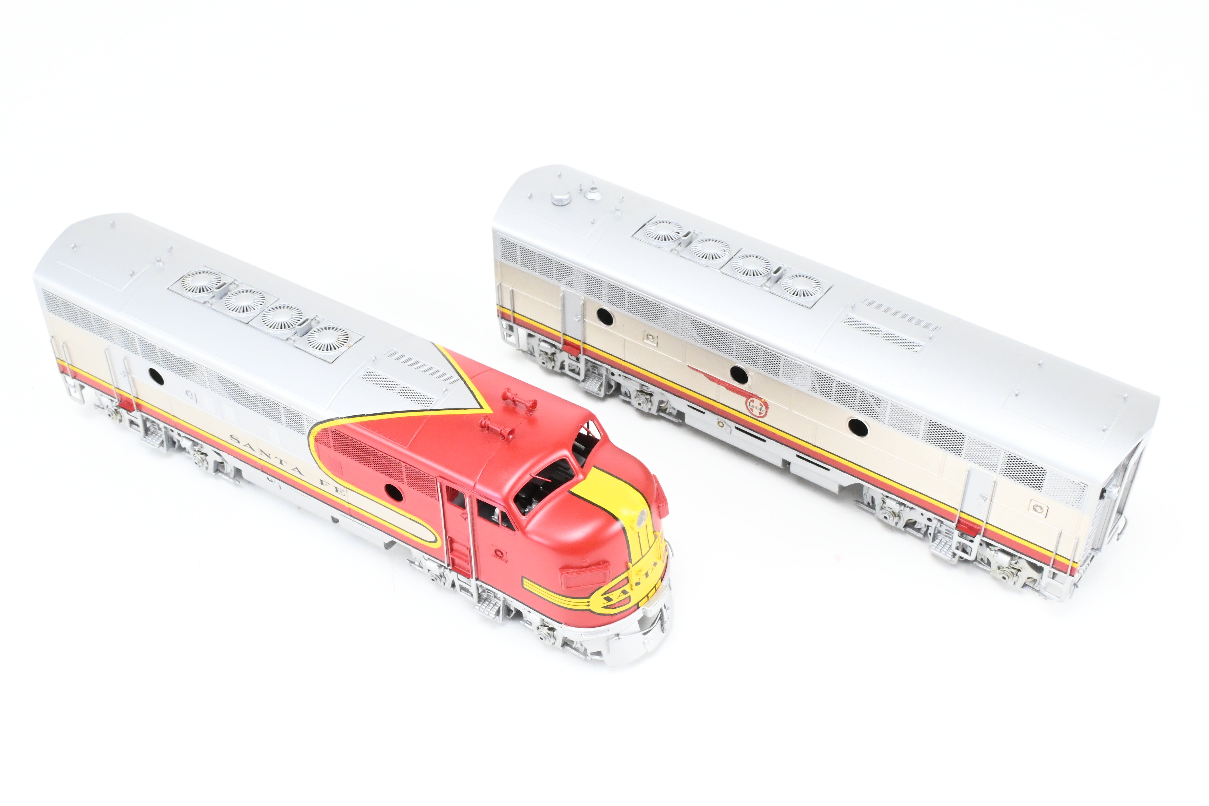 High - Quality HO Scale Brass Oriental Limited ATSF - Santa Fe EMD F3 Phase II/III 1500 HP A/B/B/A Set with Factory - Applied Plating and Painting for Model Train Enthusiasts