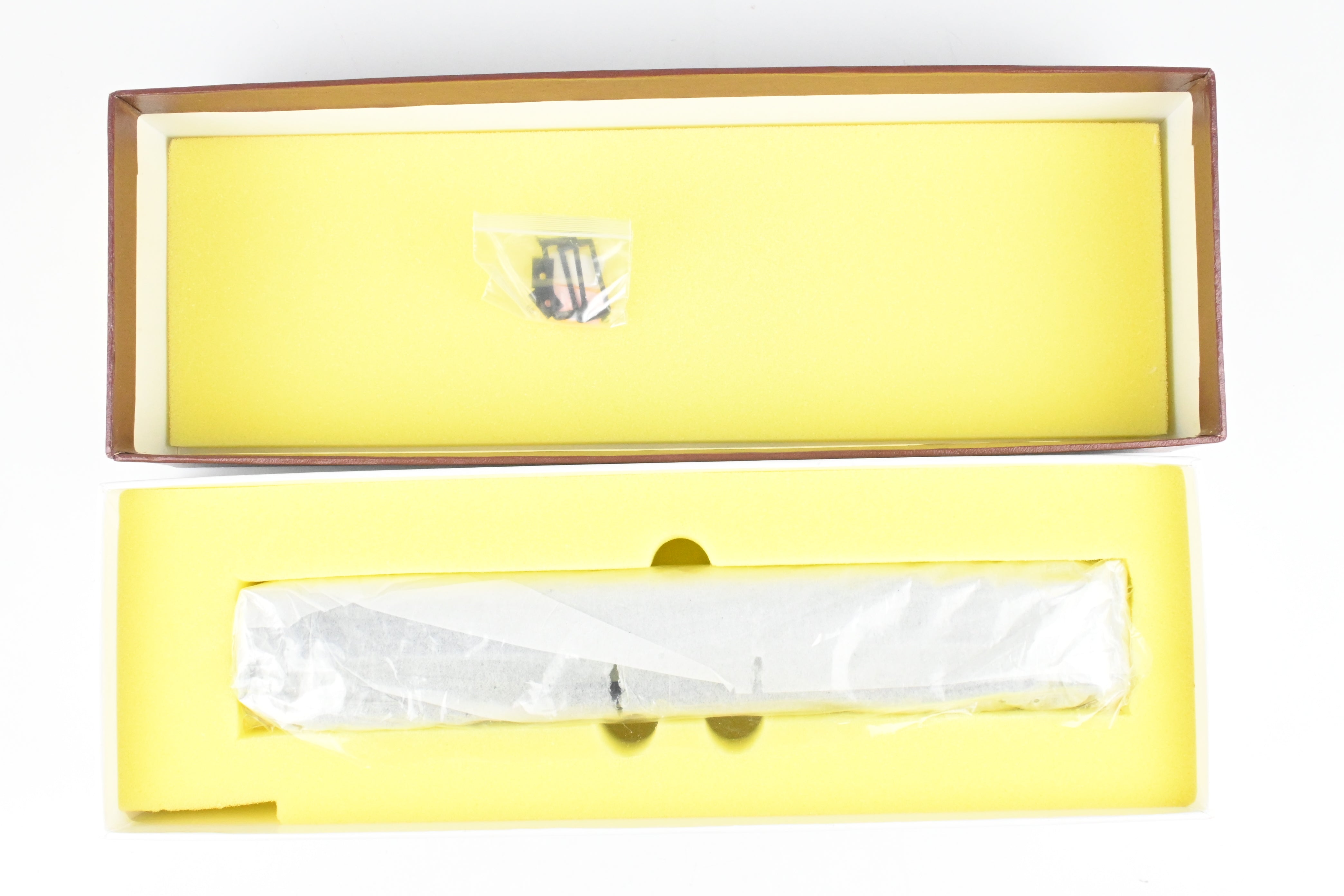 HO Brass W&R Enterprises Northern Pacific Truss Rod Baggage Car No. 1594 Factory Painted