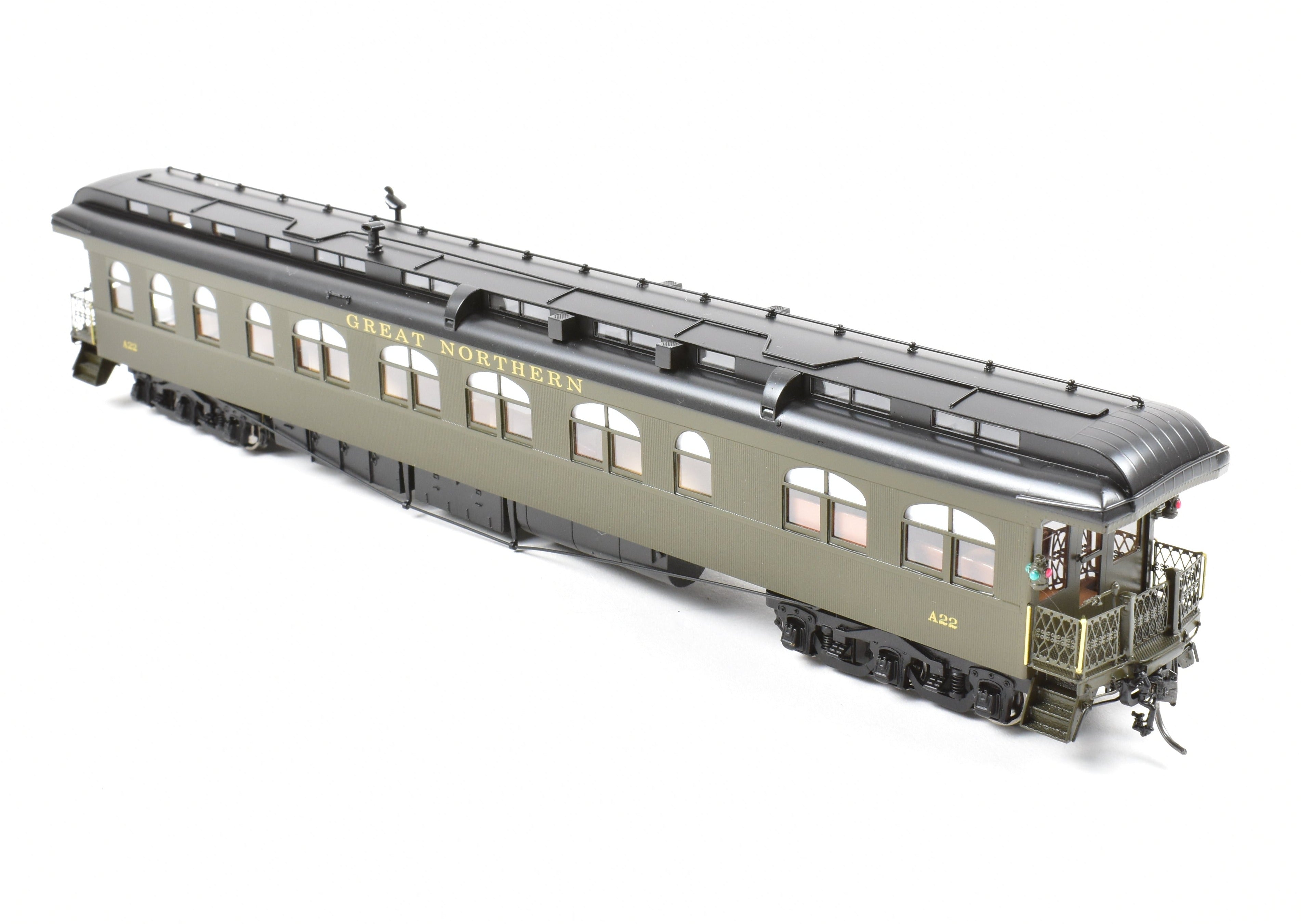 High - Quality HO Scale New Brass Model of North Bank Line (NBL) and Great Northern (GN) A22 Business Car with Wood Sides in Pullman Green for Model Train Enthusiasts