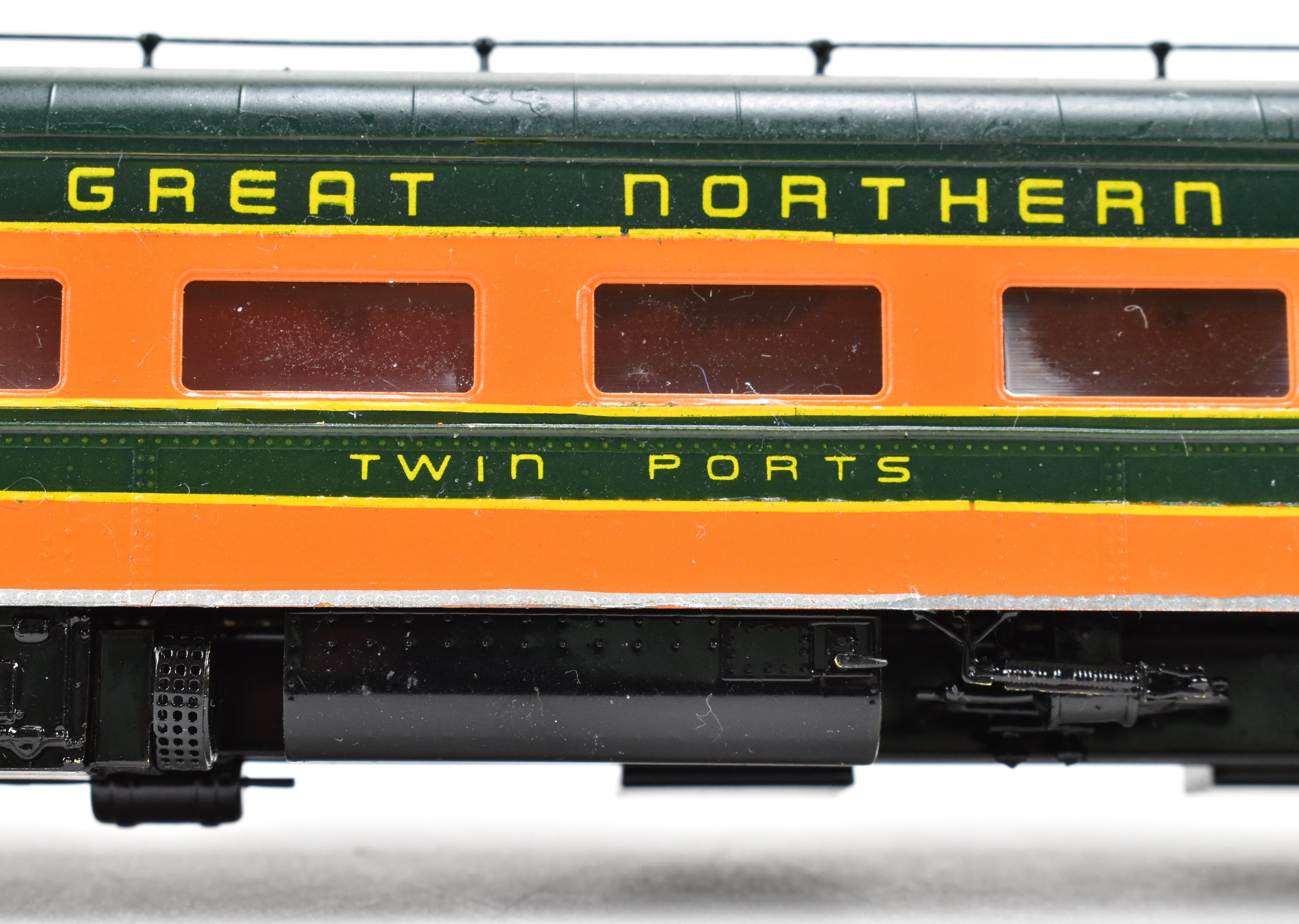HO Brass Oriental Limited GN - Great Northern Twin Ports Buffet-Parlor-Observation Car, Empire Builder Scheme