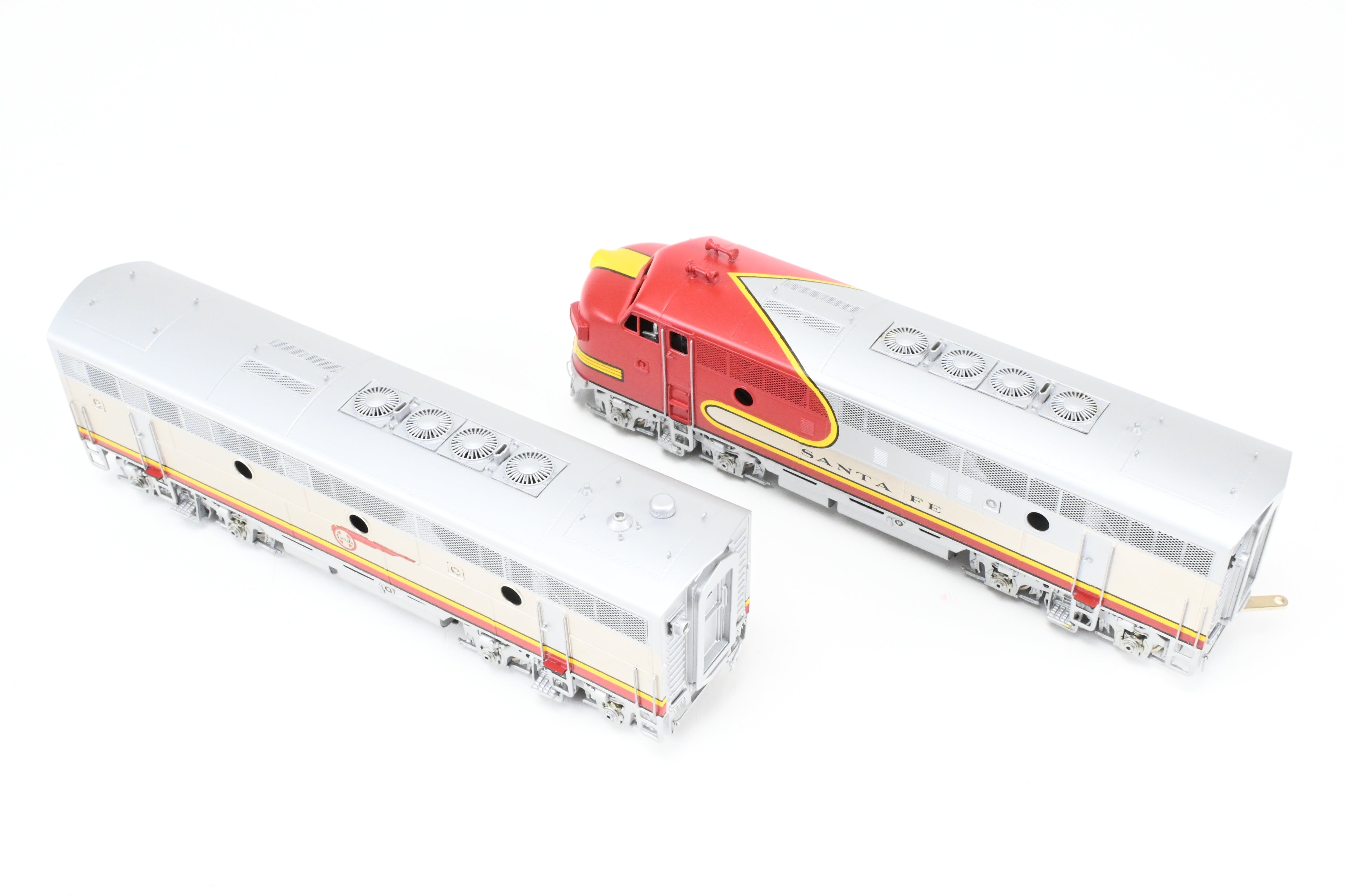 High - Quality HO Scale Brass Oriental Limited ATSF - Santa Fe EMD F3 Phase II/III 1500 HP A/B/B/A Set with Factory - Applied Plating and Painting for Model Train Enthusiasts