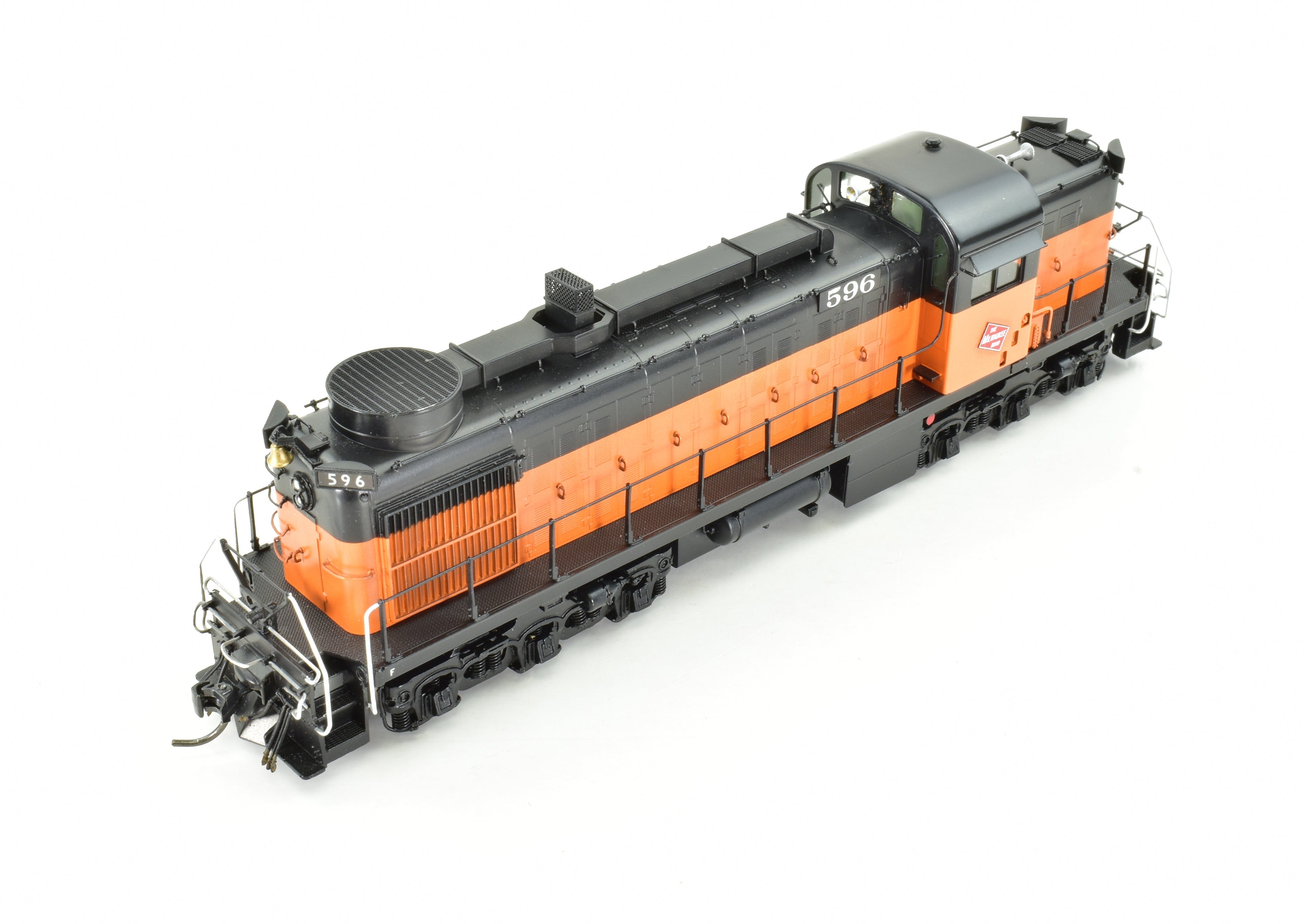 HO Scale Brass Alco RSC-2 DCC & Sound Model - Milwaukee Road Factory Painted