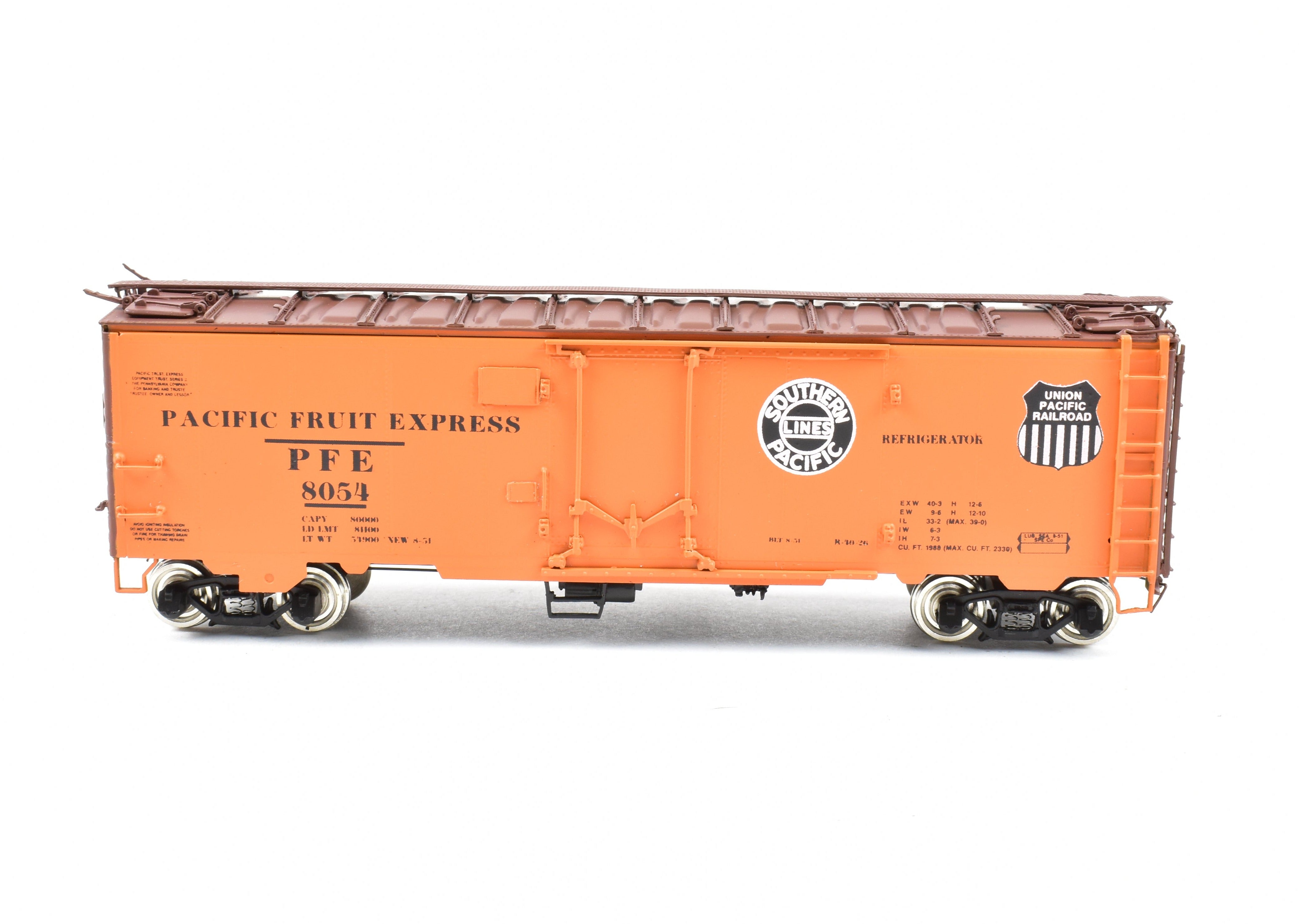 HO Brass Challenger Imports PFE Pacific Fruit Express R-40-26 #8054 Refrigerator Car