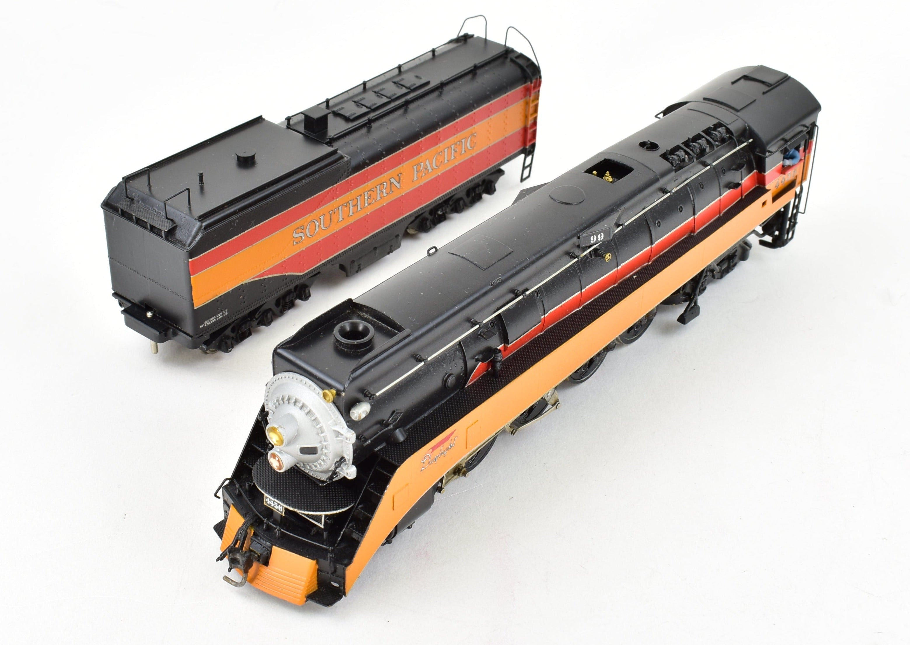 High - Quality HO Scale Brass Pacific Fast Mail (PFM) Model Train - United SP - Southern Pacific Class GS - 4 4 - 8 - 4 with Custom Painting