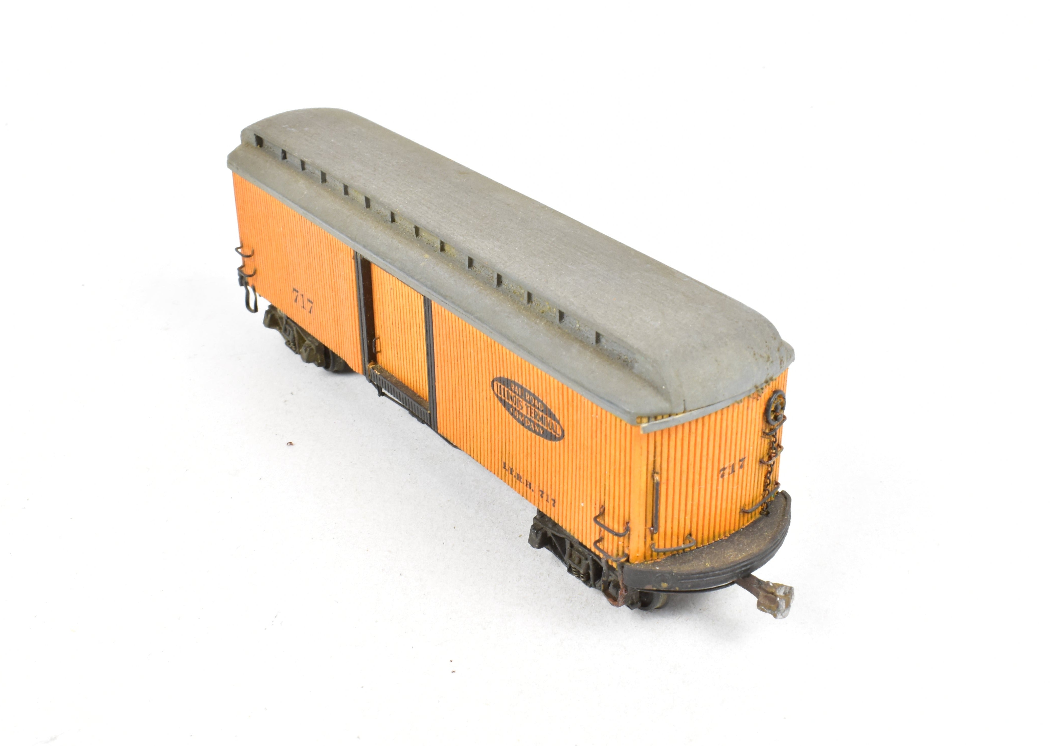 HO Scale La Belle Woodworking Illinois Terminal System Freight/Baggage Trailer Model Kit, Built and Painted, #717