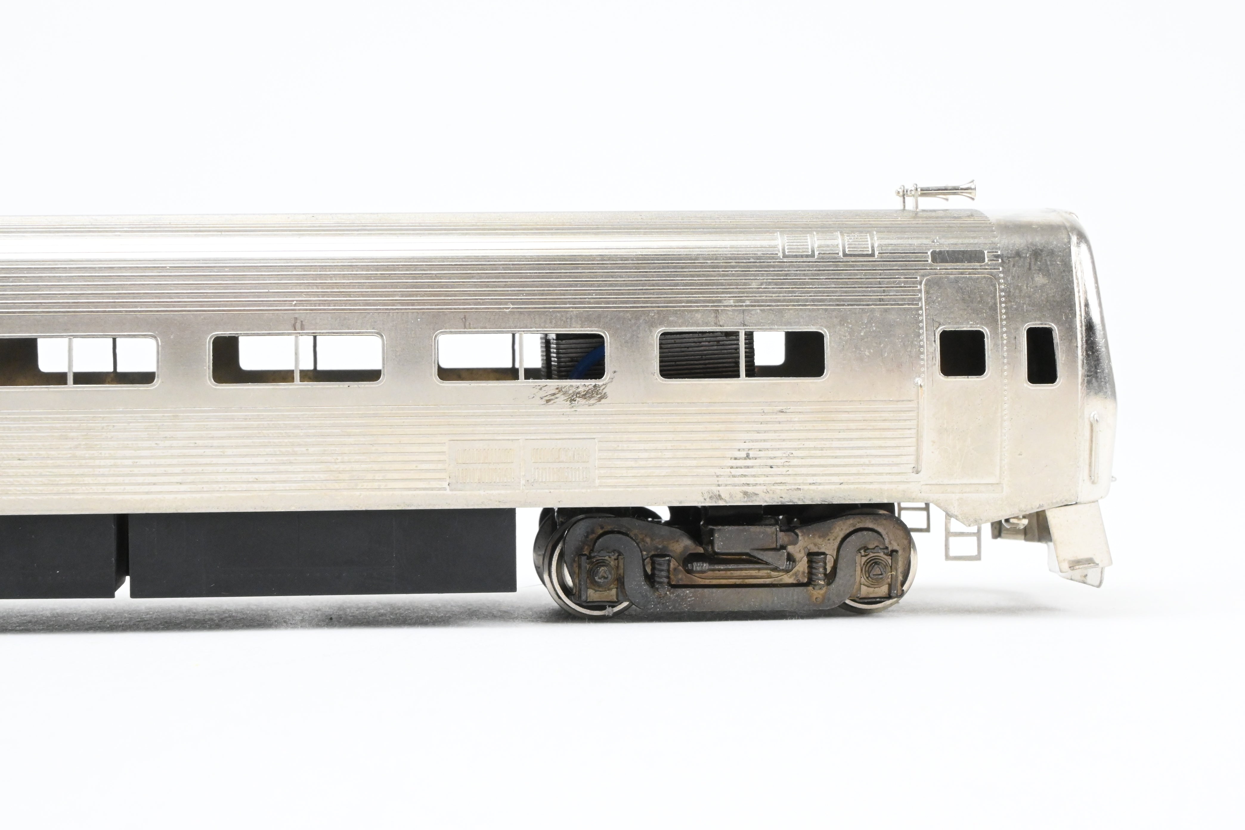 HO Scale Brass Gem Models Collectible PC - Penn Central/Amtrak Budd Metroliner 2-Car Set (1 Powered and 1 Non-Powered) with Factory Plated and Unlettered Finish