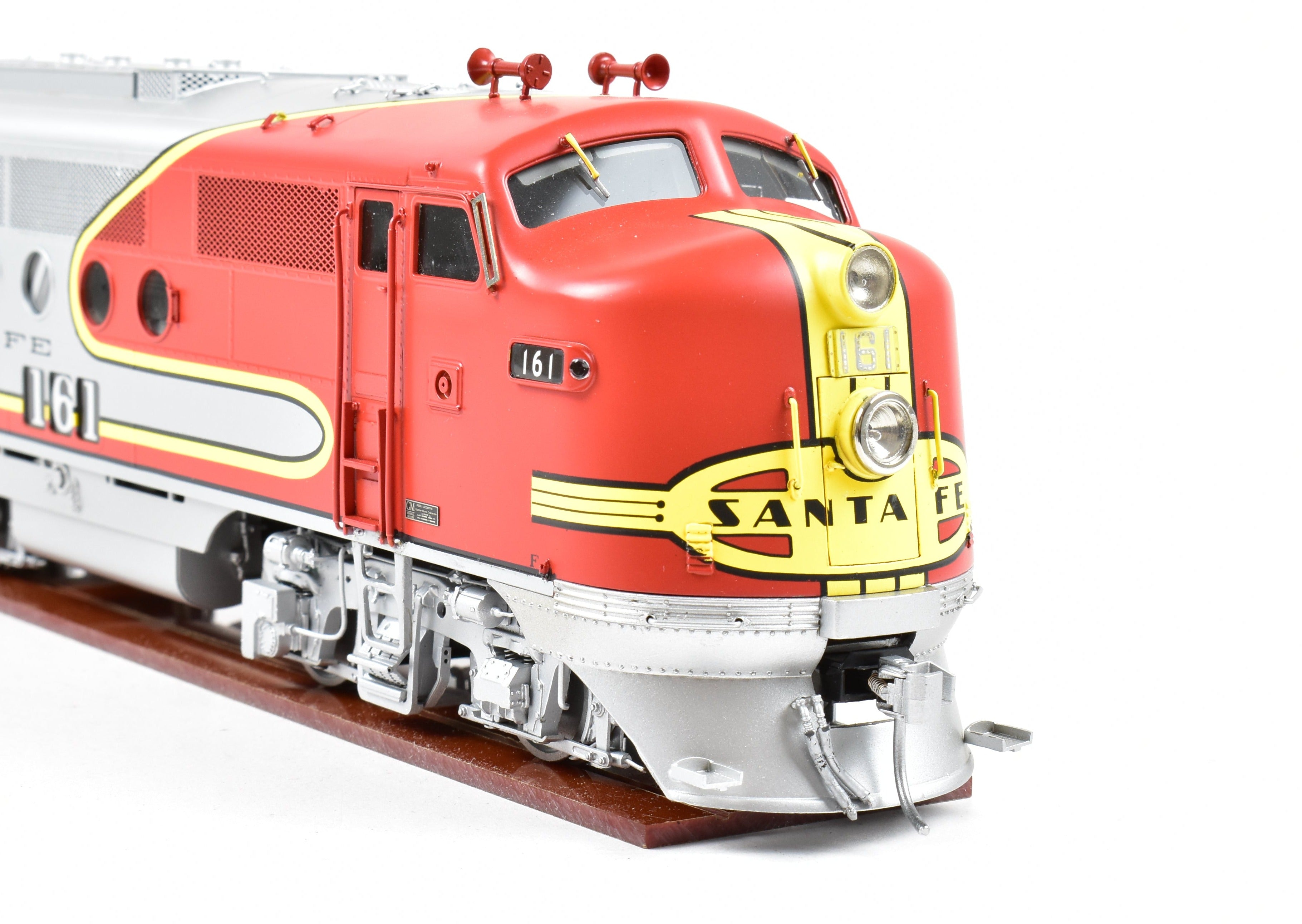 O Scale Imported Brass Key Model Imports AT&SF - Santa Fe EMD FT A-B Set with Factory-Painted Warbonnet for Model Trains