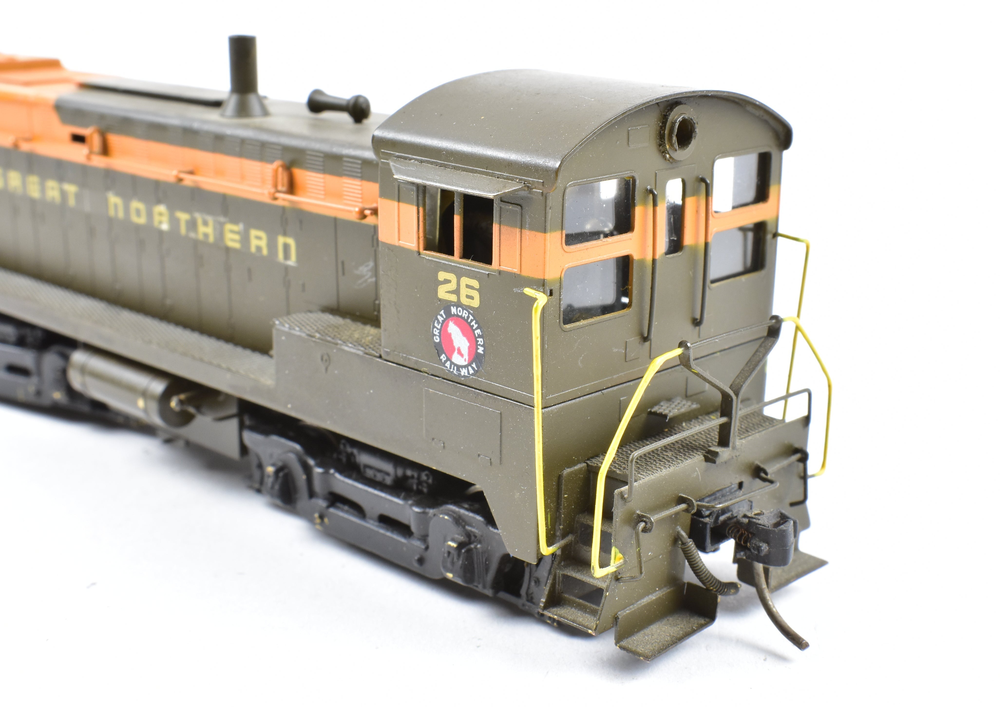 HO Scale Brass Hallmark Models GN - Great Northern Baldwin VO - 1000 Diesel Switcher Model with Incorrect Box