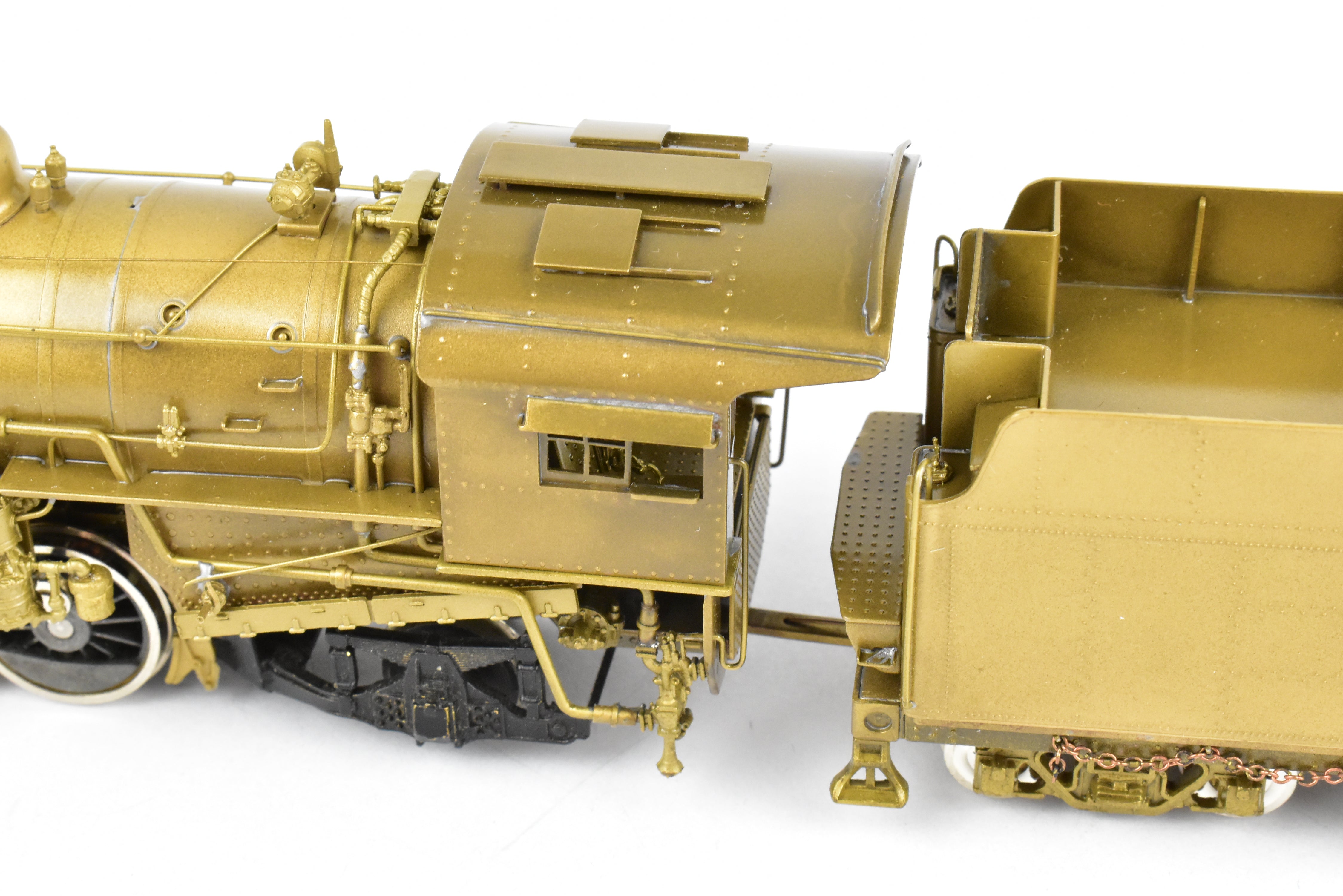 High - Quality HO Scale Brass Pacific Fast Mail (PFM) Model of United States Railway Administration (USRA) 2 - 8 - 2 Light Class Mikado Locomotive from 1977 Run, Sold As - Is