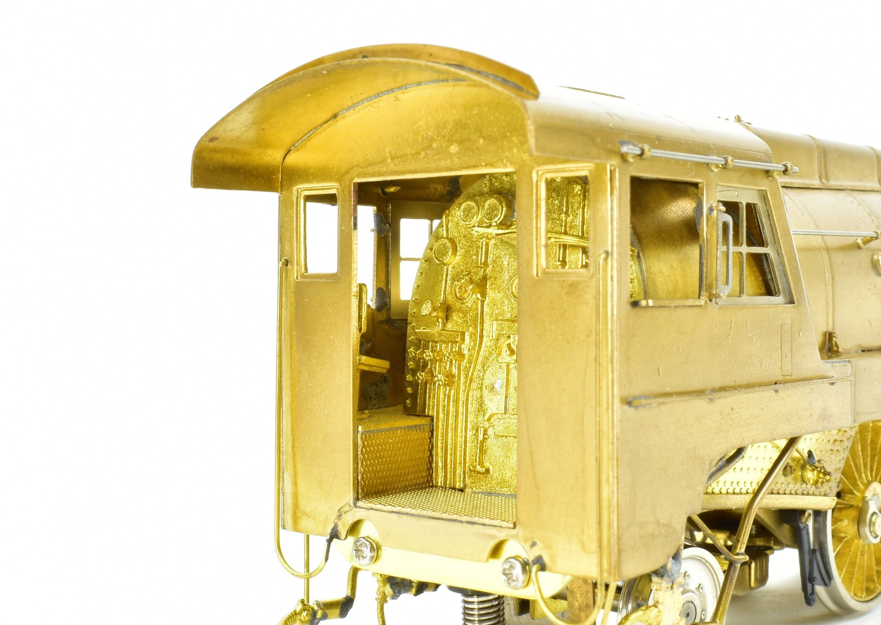 HO Scale Brass Model Train - Overland Models, Inc. MILW - Milwaukee Road 4-6-2 Pacific #151 Streamlined Chippawa, a Collectible Railroad Locomotive Model