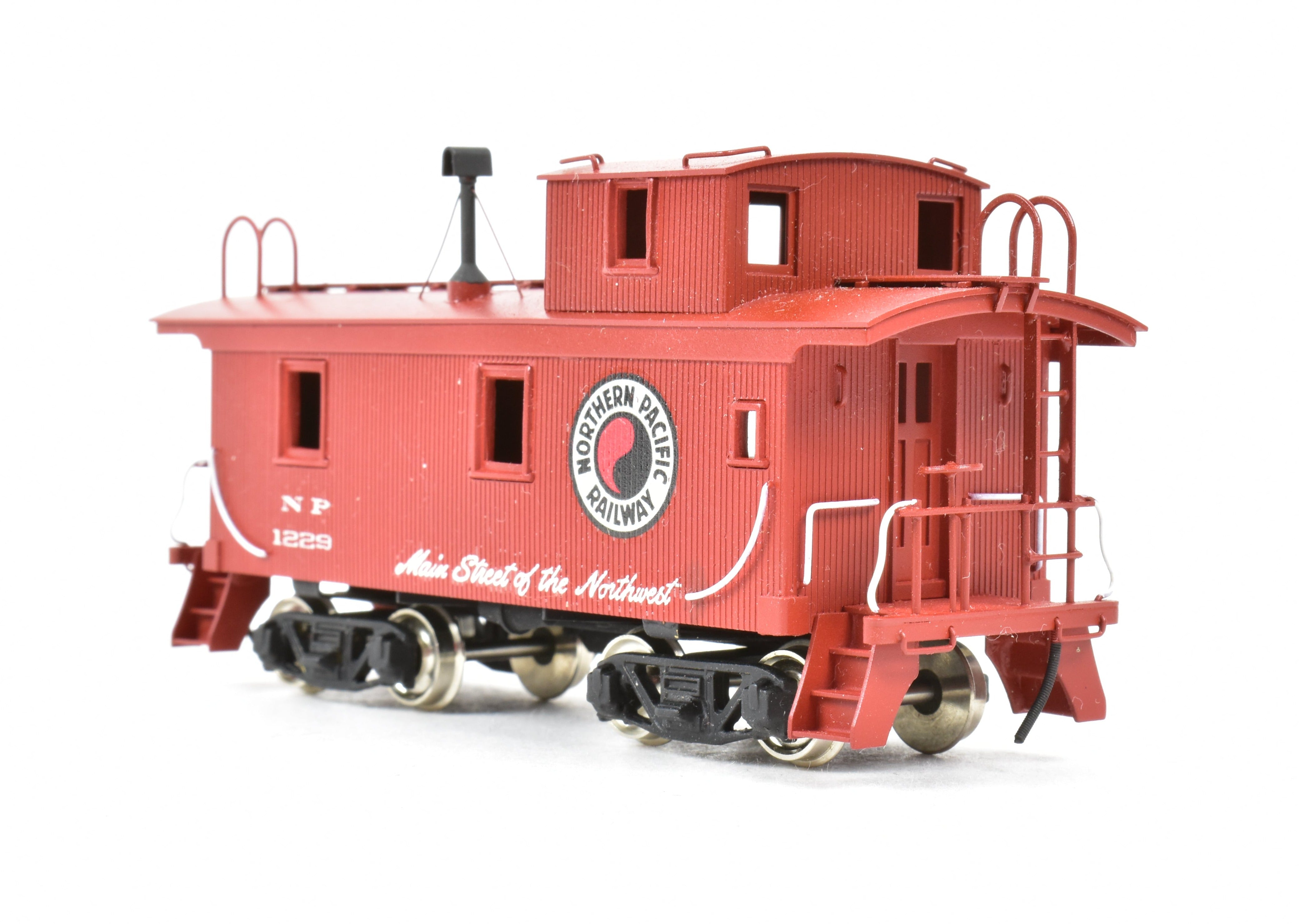 Custom Painted HO Scale Brass Wood Caboose Model of Northwest Short Line and Northern Pacific Railroads
