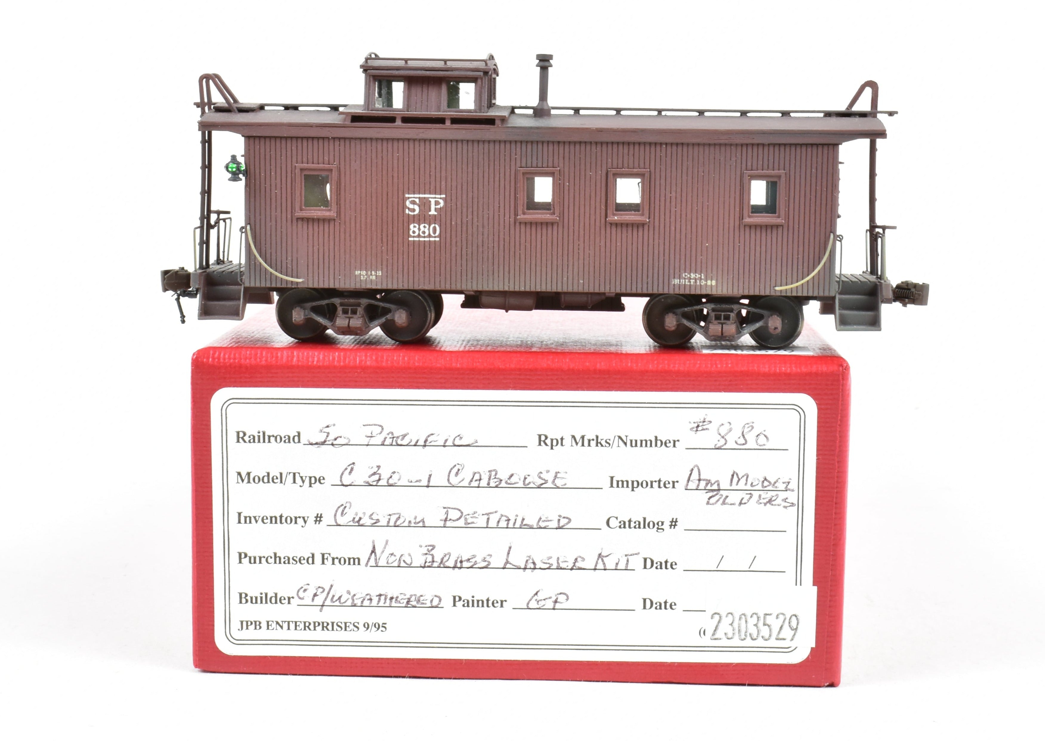 AMB American Model Builders SP Southern Pacific C-30-1 Wood Side Caboose #880 Pro-Assembled
