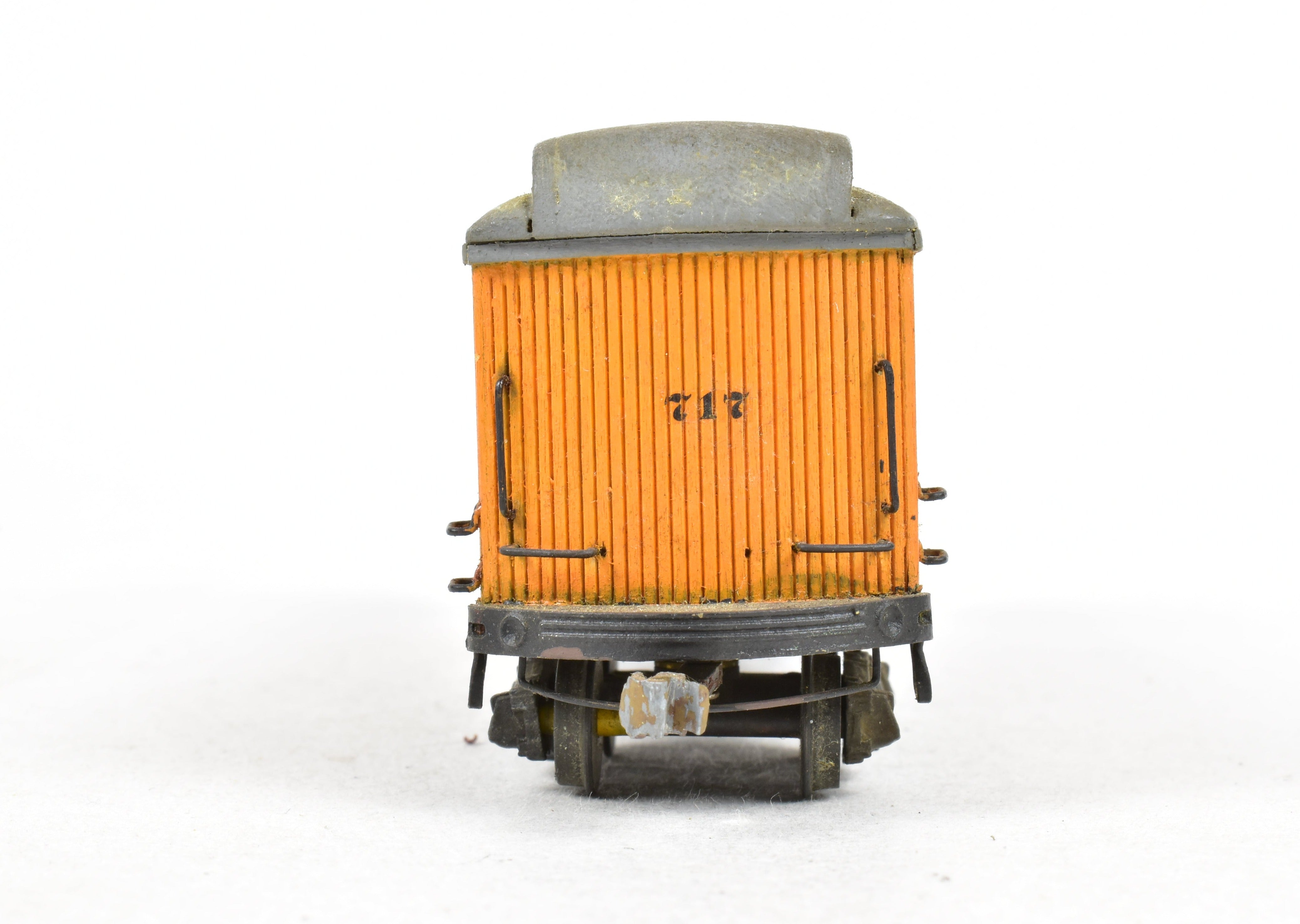 HO Scale La Belle Woodworking Illinois Terminal System Freight/Baggage Trailer Model Kit, Built and Painted, #717
