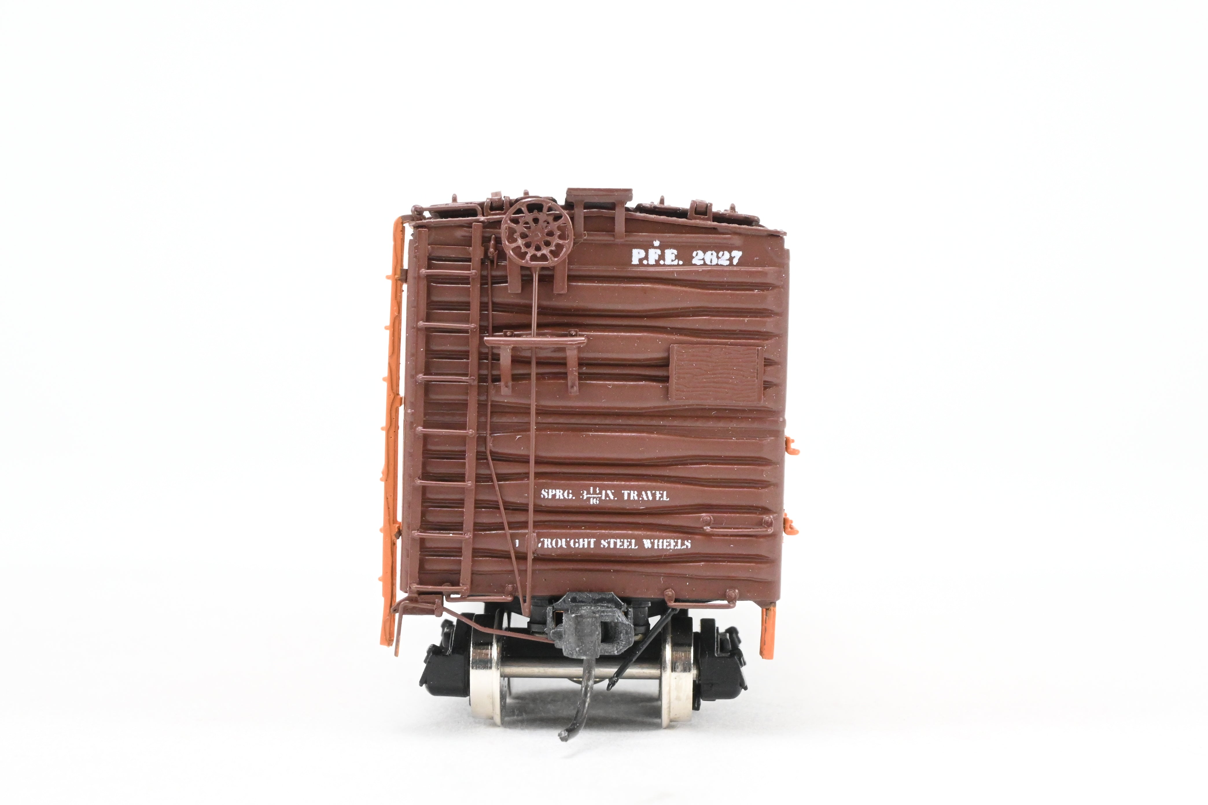 High - Quality HO Scale Brass CIL - Challenger Imports PFE - Pacific Fruit Express R - 40 - 25 Refrigerator Car Model, FP #2627